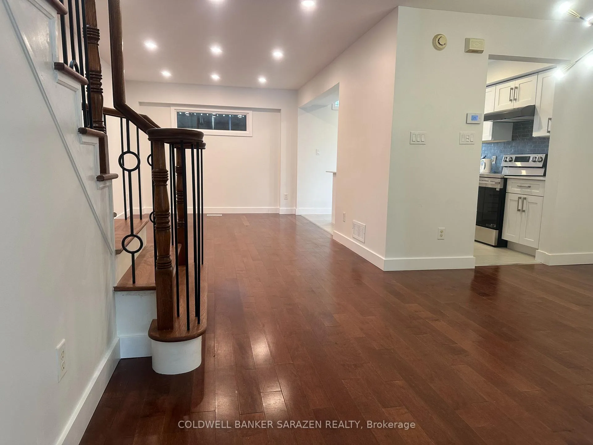 Photo 3 of 454 Wisteria Crescent, Ottawa, Hunt Club — HOMEH