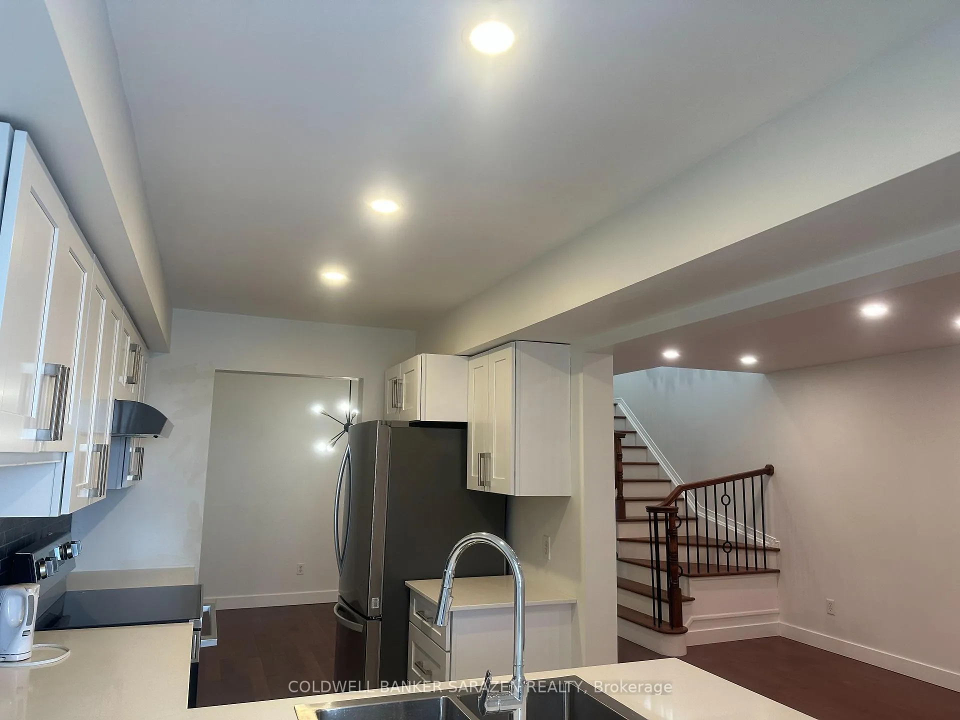 Photo 8 of 454 Wisteria Crescent, Ottawa, Hunt Club — HOMEH