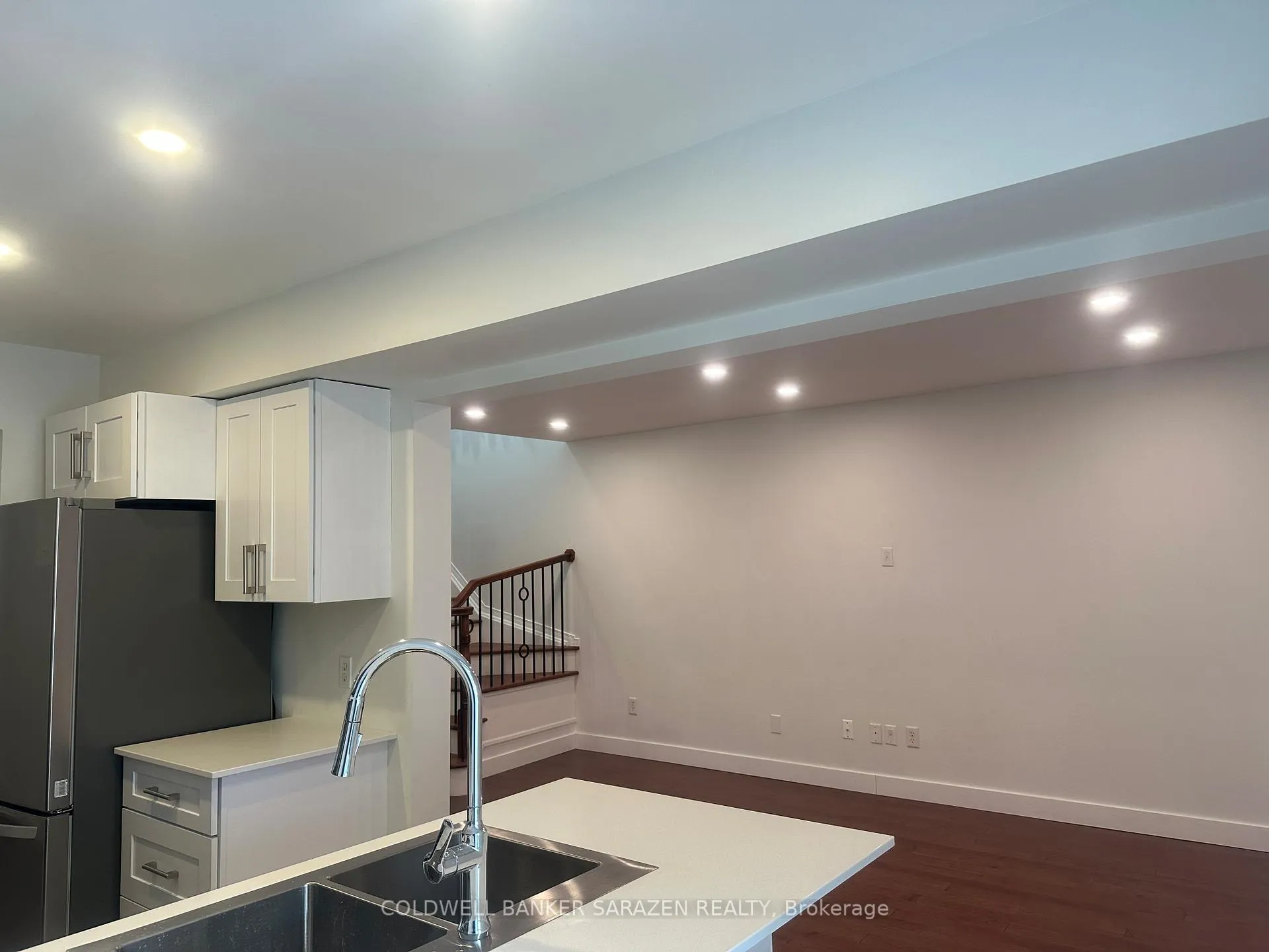 Photo 10 of 454 Wisteria Crescent, Ottawa, Hunt Club — HOMEH