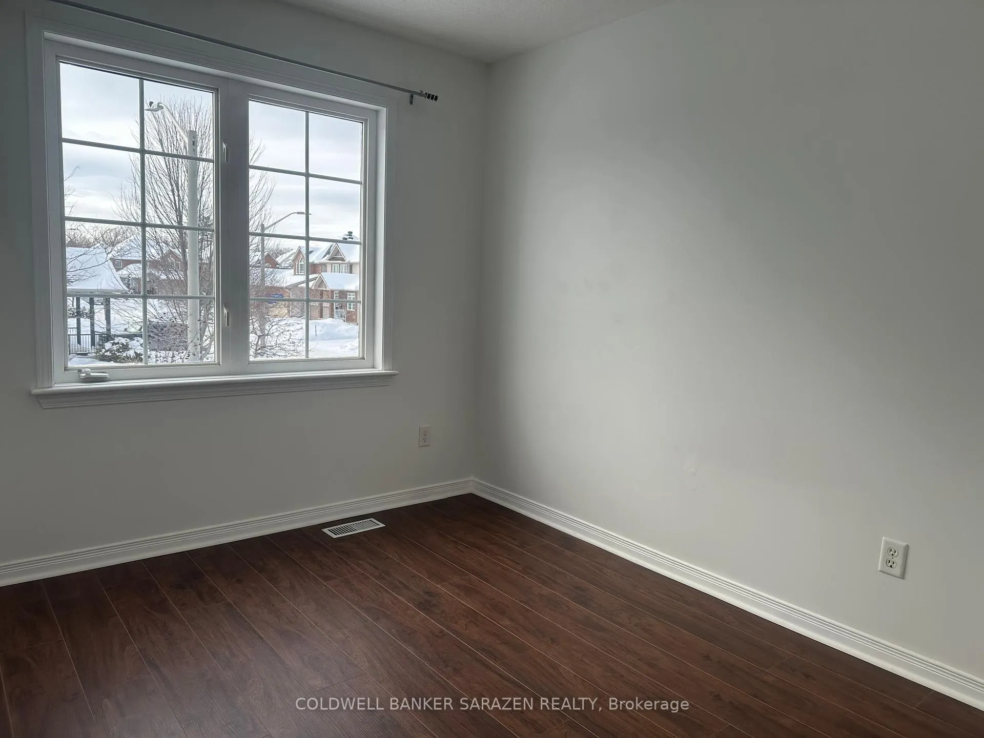 Photo 14 of 454 Wisteria Crescent, Ottawa, Hunt Club — HOMEH