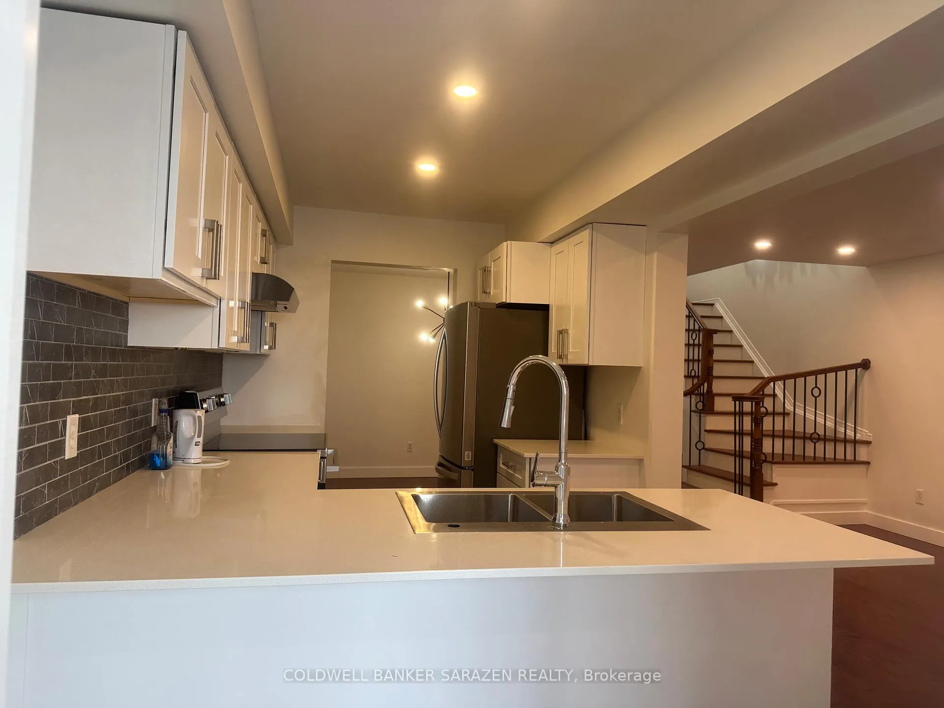 Photo 23 of 454 Wisteria Crescent, Ottawa, Hunt Club — HOMEH