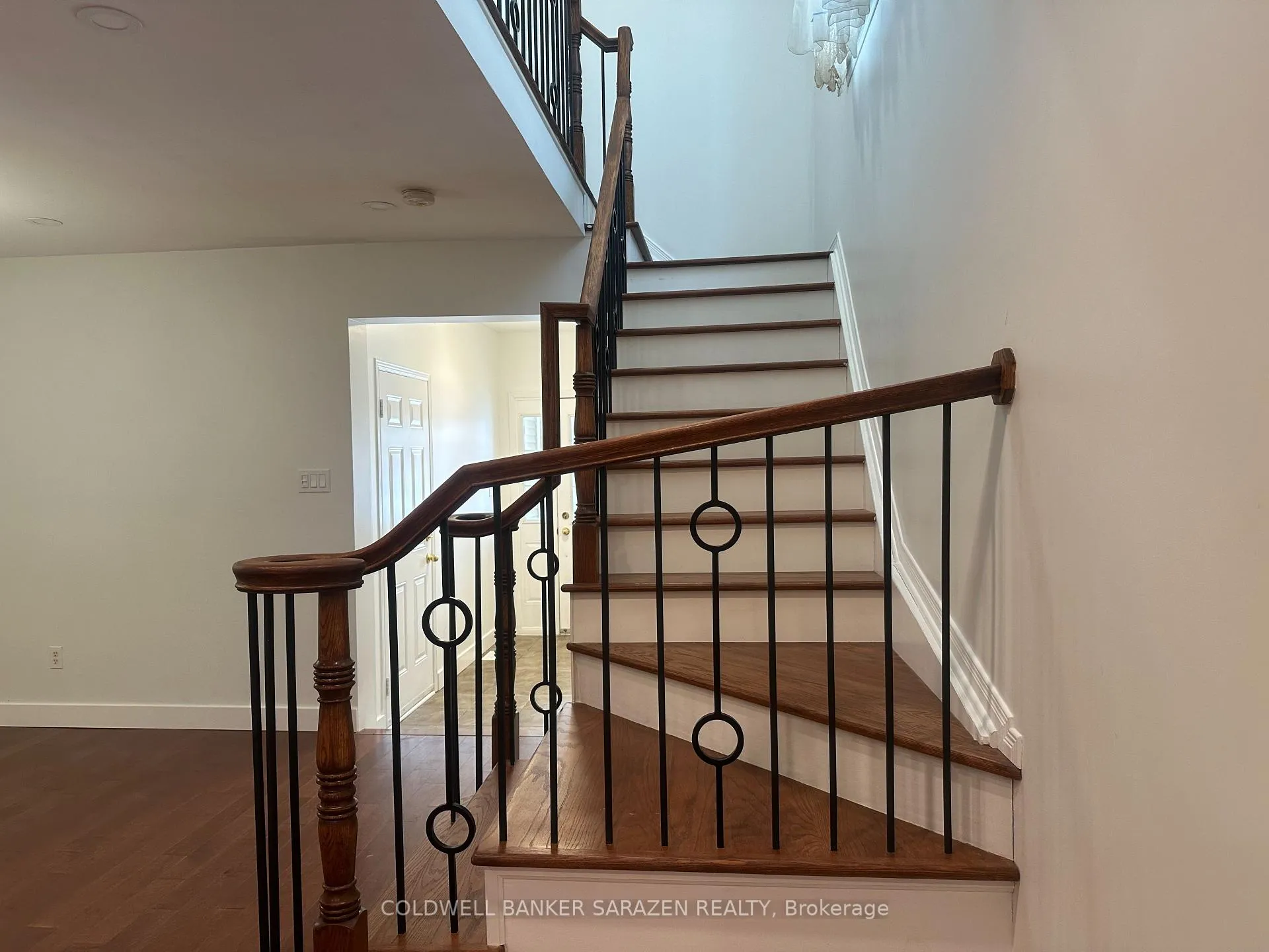 Photo 33 of 454 Wisteria Crescent, Ottawa, Hunt Club — HOMEH