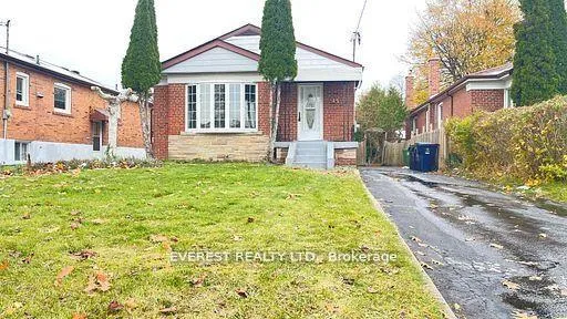 Front of 45 Kilgreggan Crescent