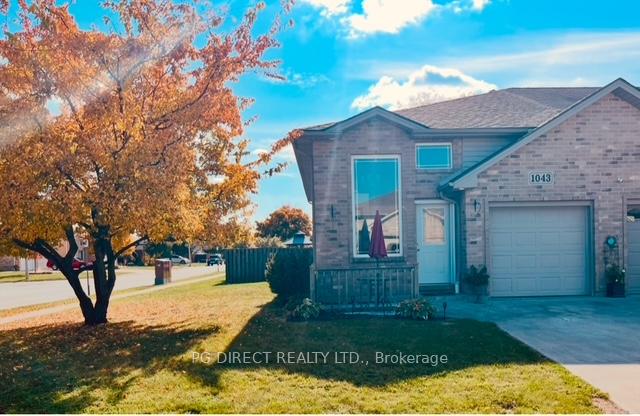 Front of 1043 King Richard Court N