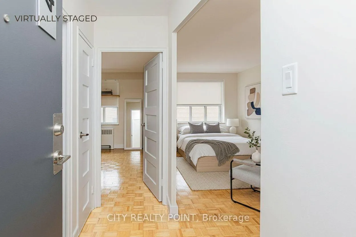 Photo 2 of Unit 301, 1291 Bayview Avenue N, Toronto, Leaside — HOMEH