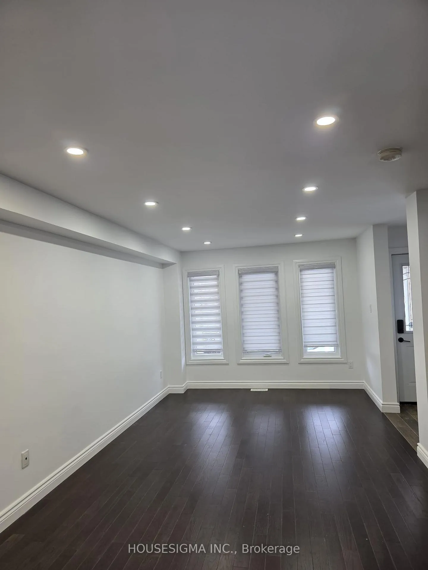 Photo 4 of 471 John Deisman Boulevard, Vaughan, Vellore Village — HOMEH