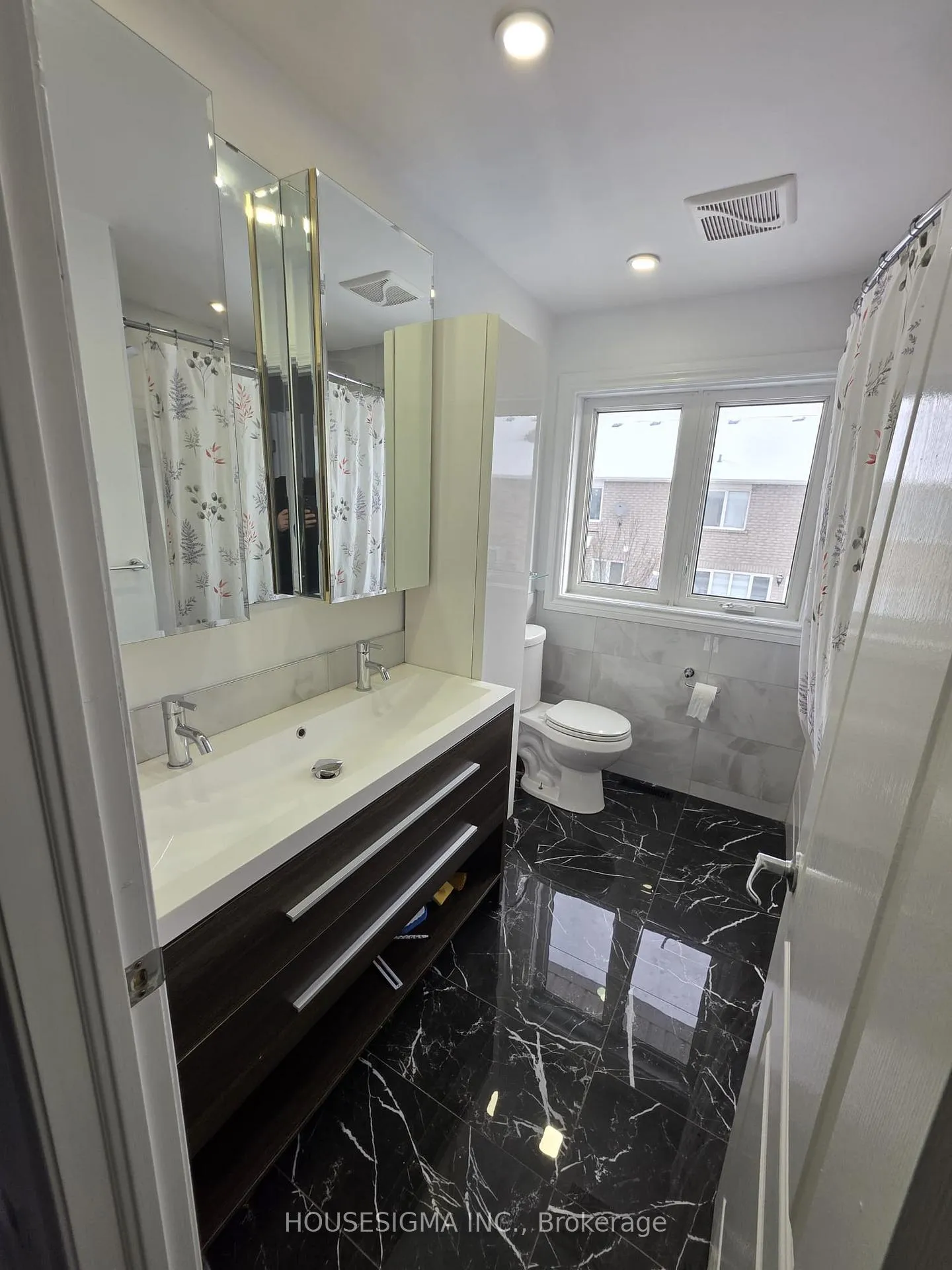 Photo 12 of 471 John Deisman Boulevard, Vaughan, Vellore Village — HOMEH