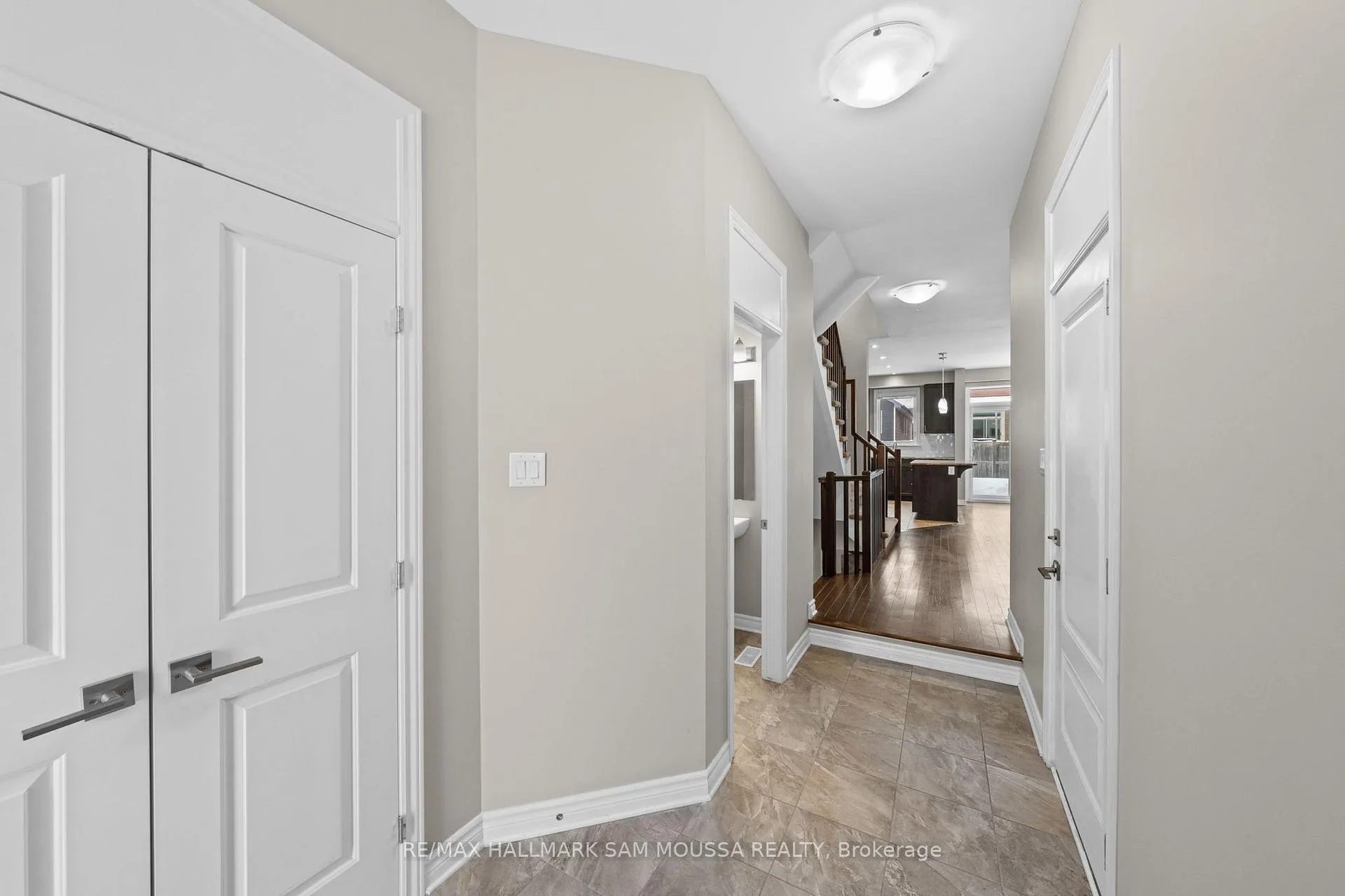 Photo 6 of 371 Warmstone Drive, Ottawa, Stittsville (North) — HOMEH