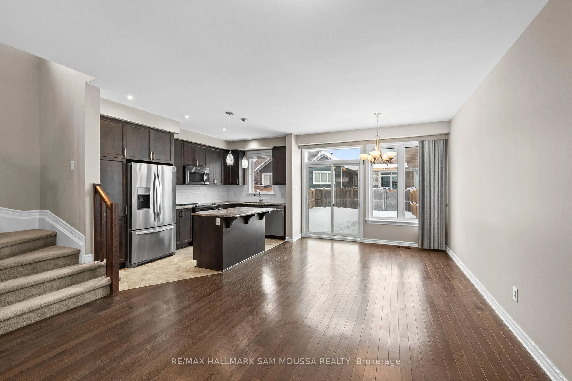 Photo 9 of 371 Warmstone Drive, Ottawa, Stittsville (North) — HOMEH