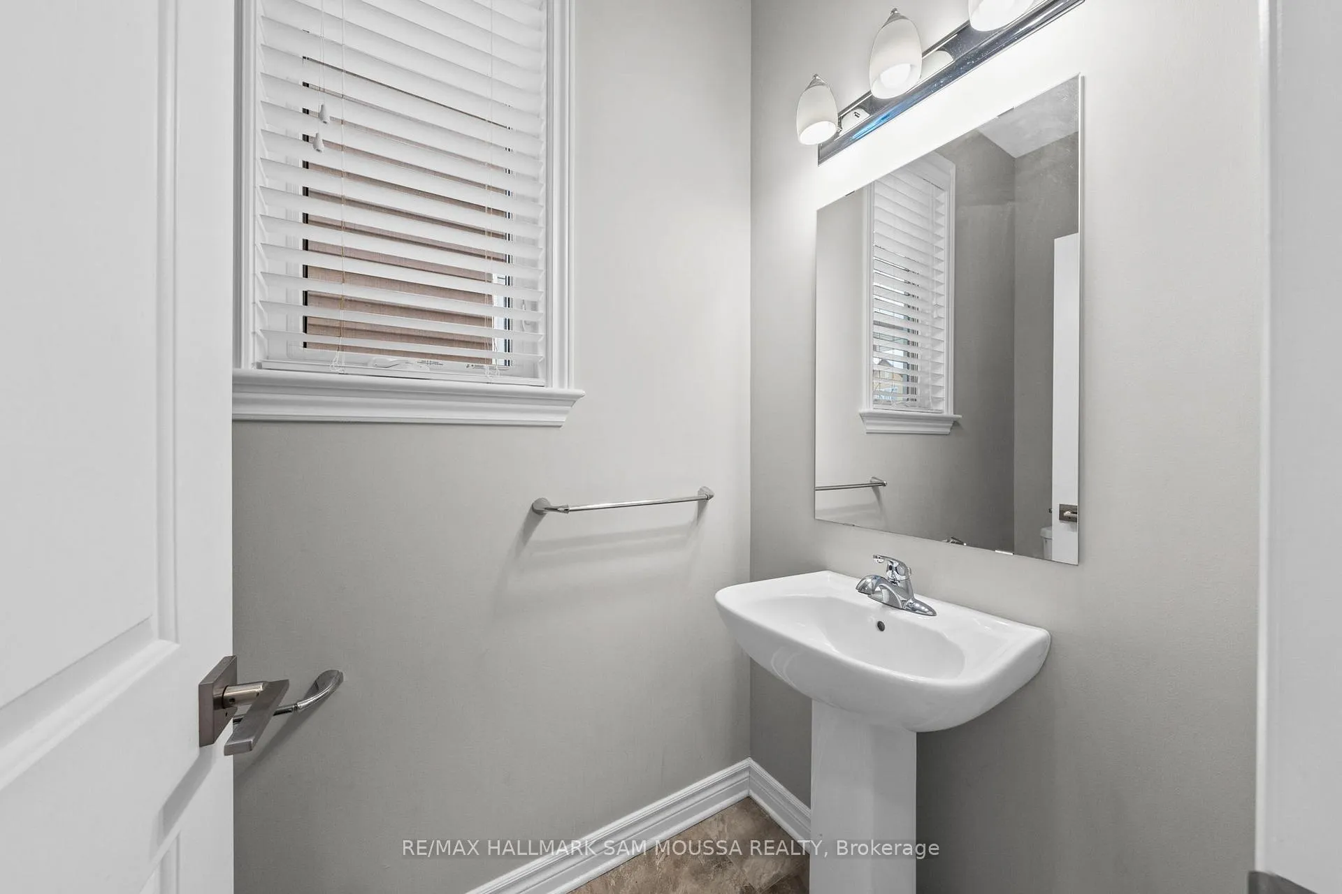 Photo 19 of 371 Warmstone Drive, Ottawa, Stittsville (North) — HOMEH