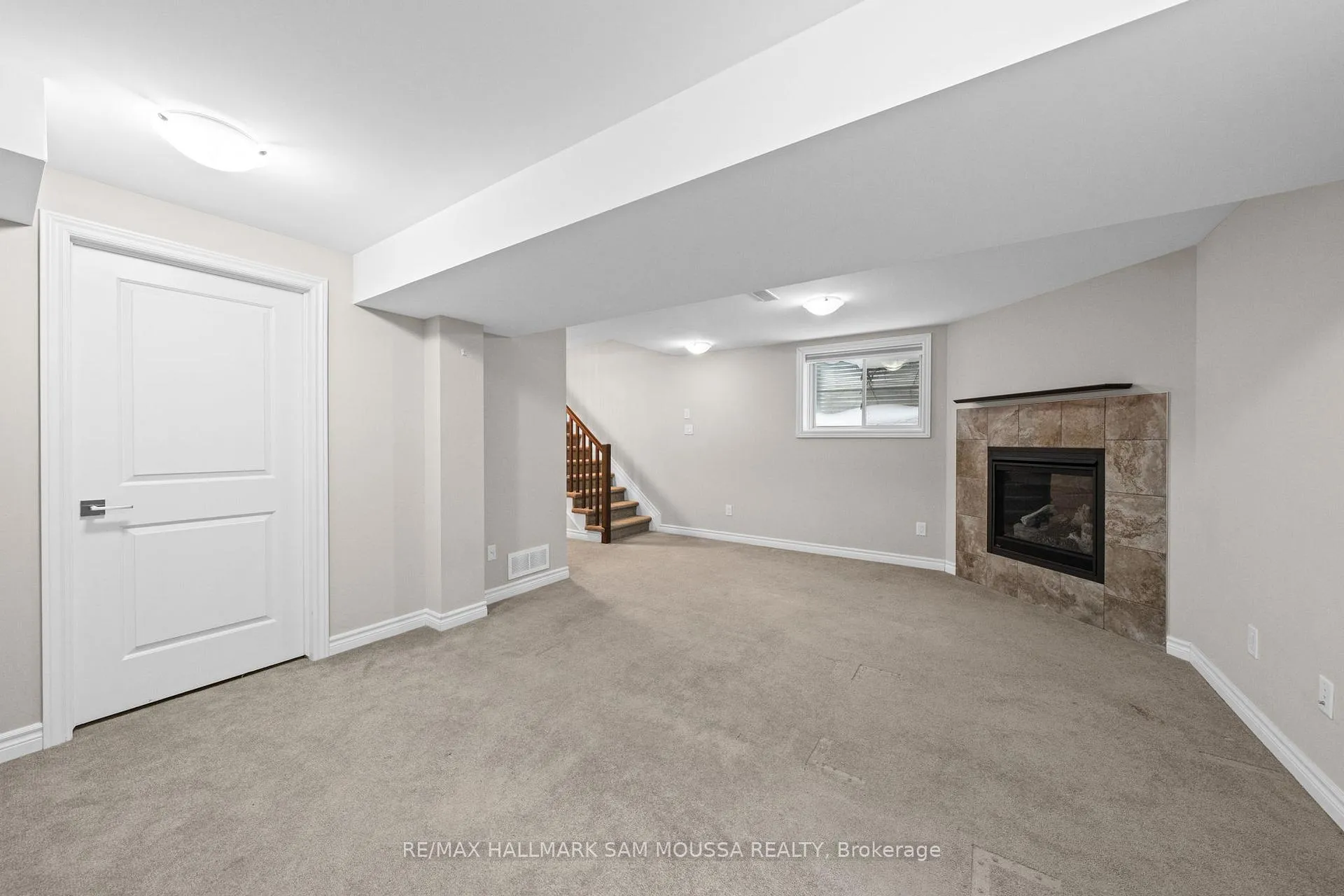 Photo 37 of 371 Warmstone Drive, Ottawa, Stittsville (North) — HOMEH
