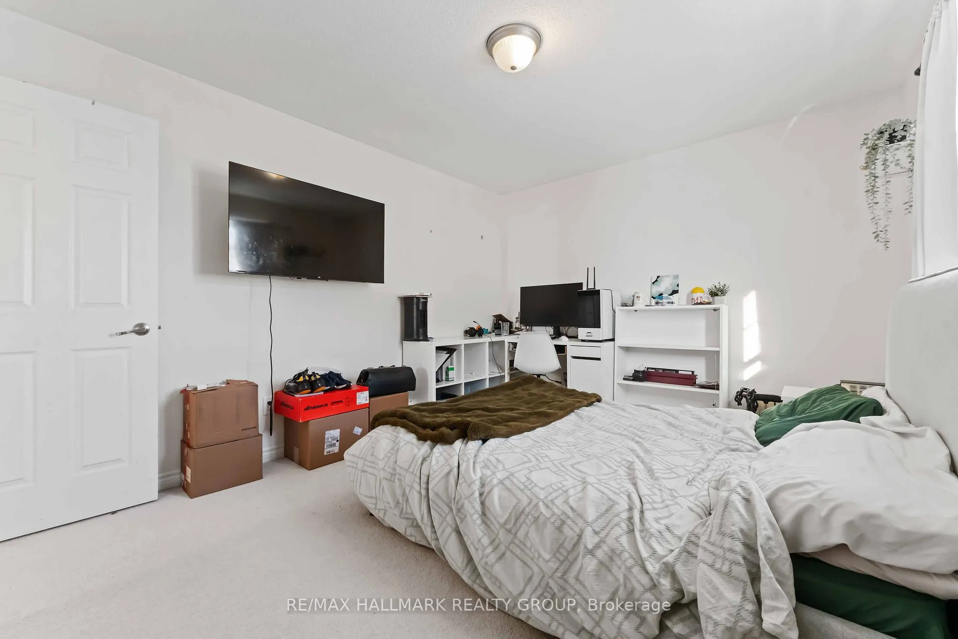 Photo 19 of 168 Flowing Creek Circle, Ottawa, Kanata - Emerald Meadows/Trailwest — HOMEH