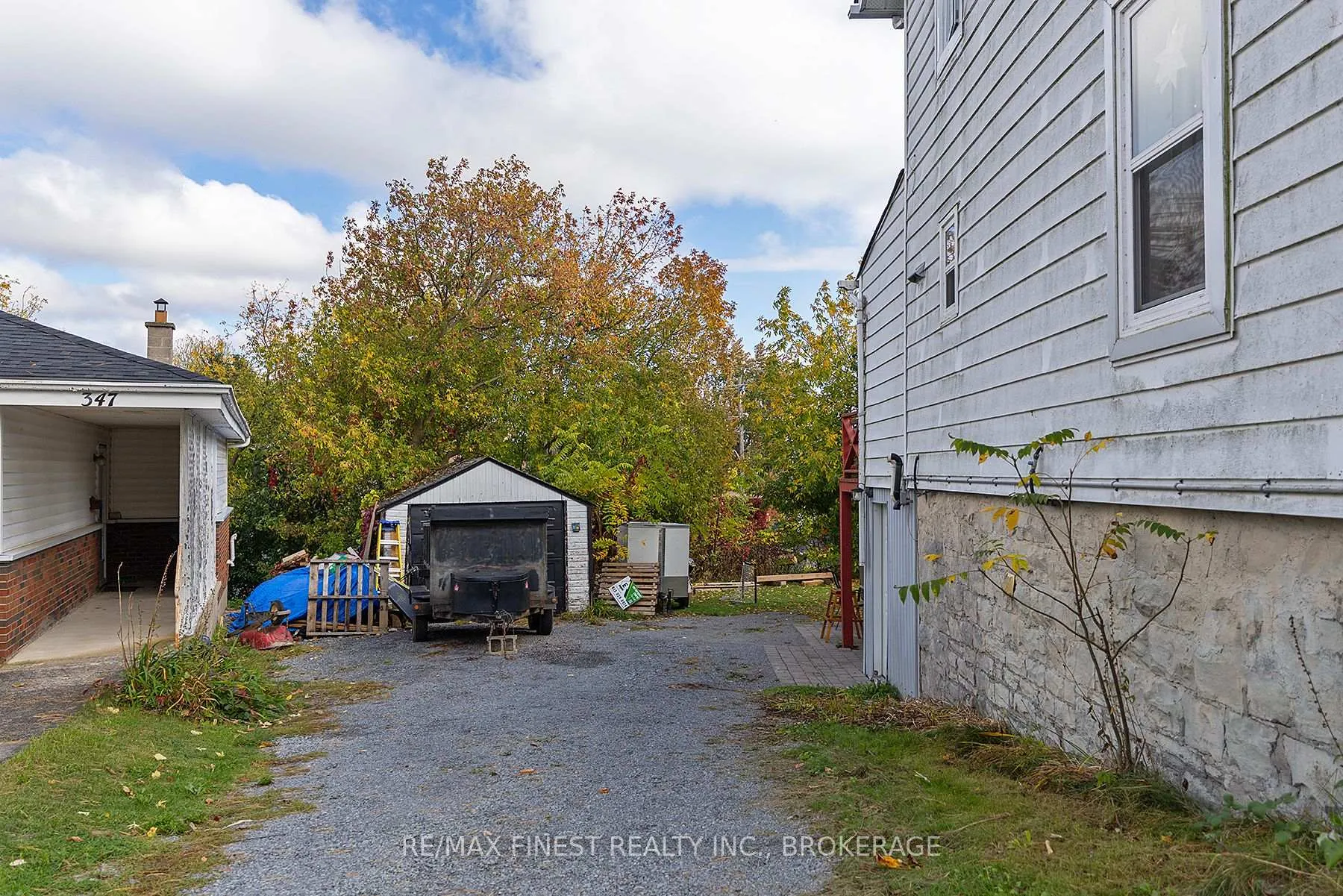 Photo 4 of 343 Sydenham Street, Kingston, East of Sir John A. Blvd — HOMEH