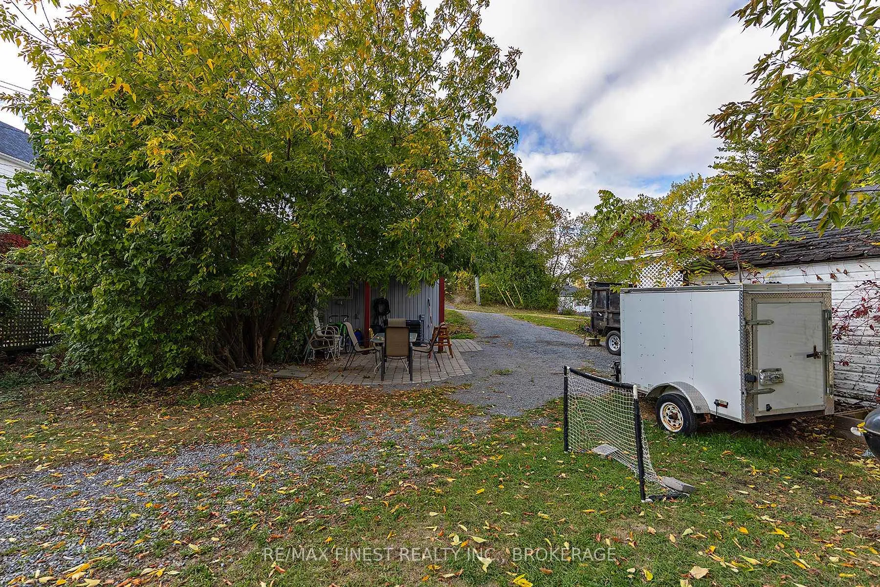 Photo 6 of 343 Sydenham Street, Kingston, East of Sir John A. Blvd — HOMEH