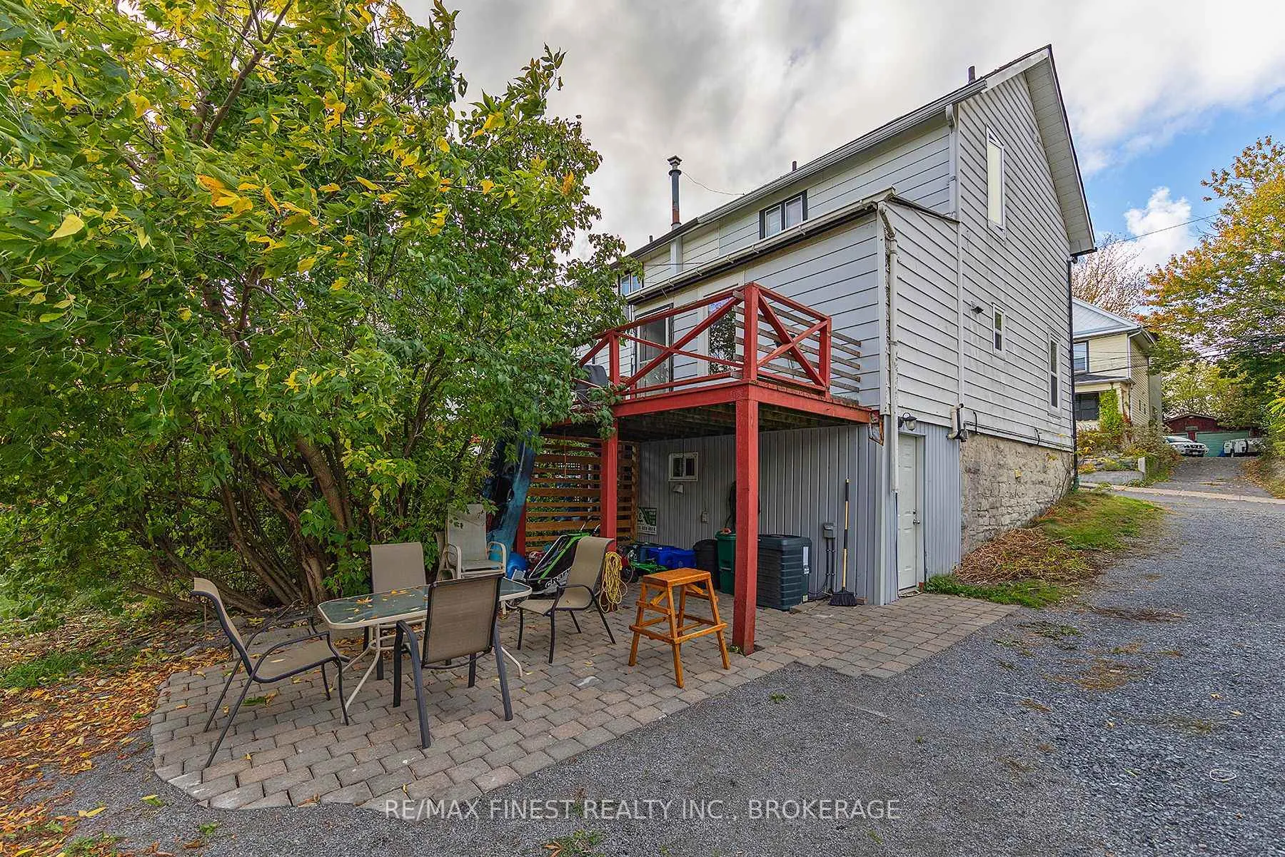 Photo 7 of 343 Sydenham Street, Kingston, East of Sir John A. Blvd — HOMEH