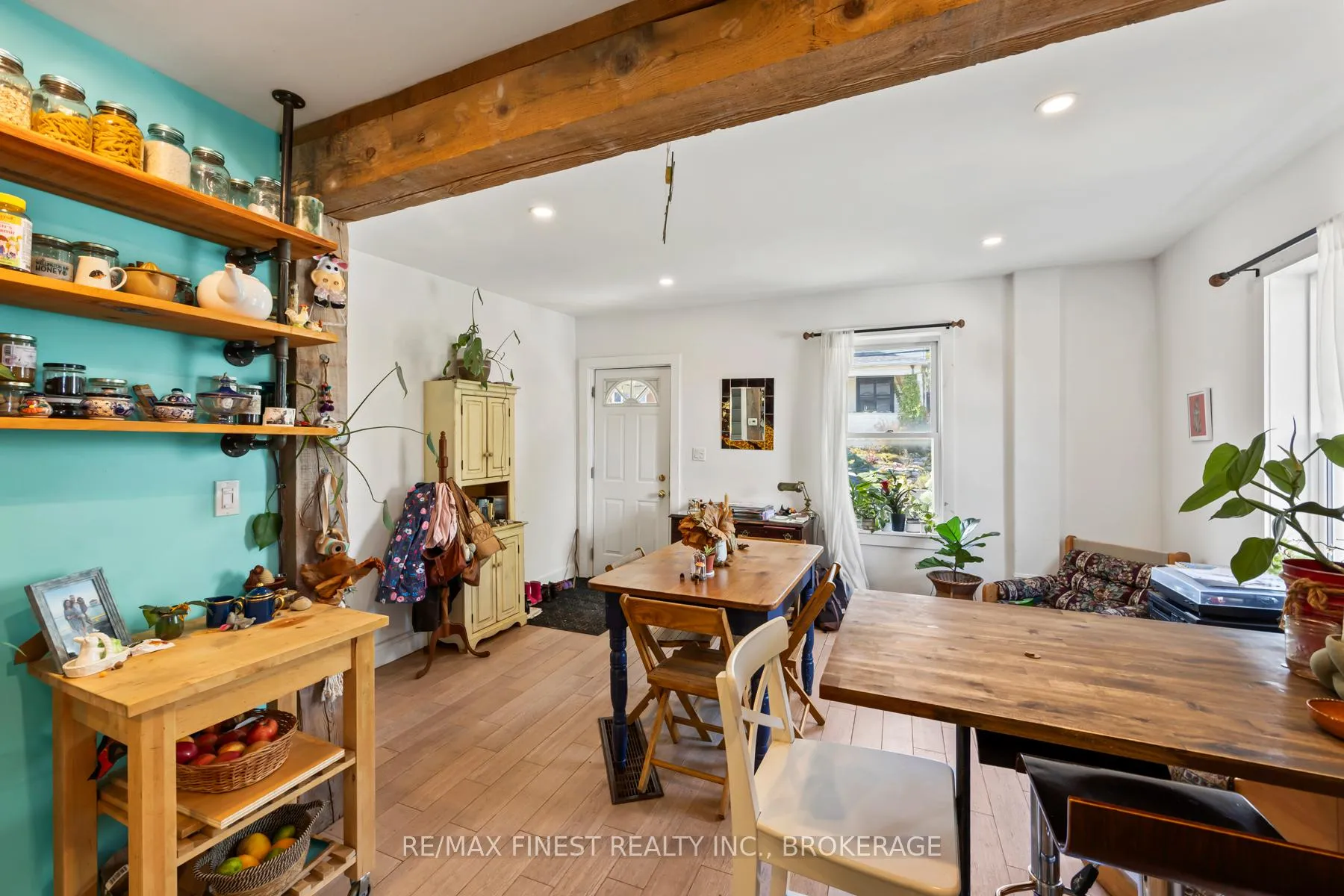 Photo 16 of 343 Sydenham Street, Kingston, East of Sir John A. Blvd — HOMEH