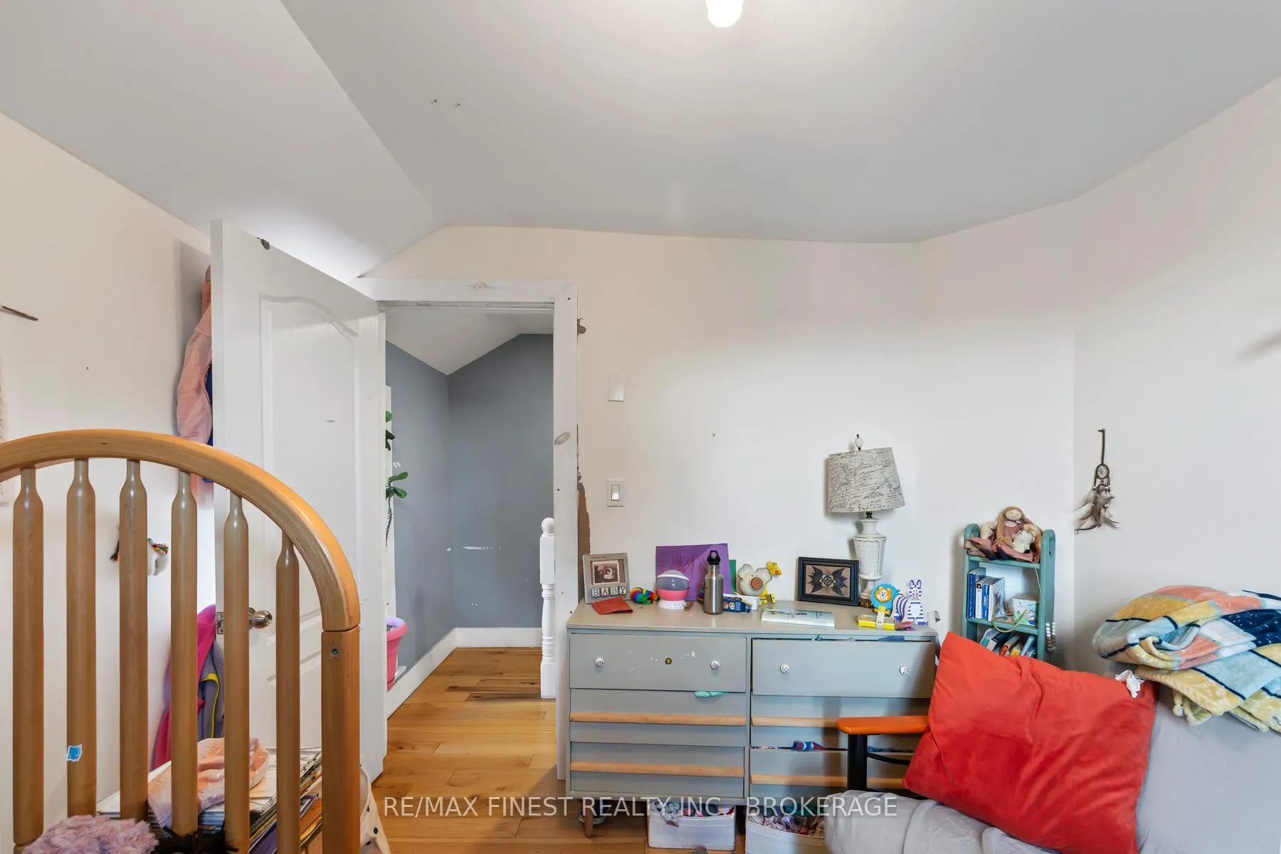 Photo 22 of 343 Sydenham Street, Kingston, East of Sir John A. Blvd — HOMEH