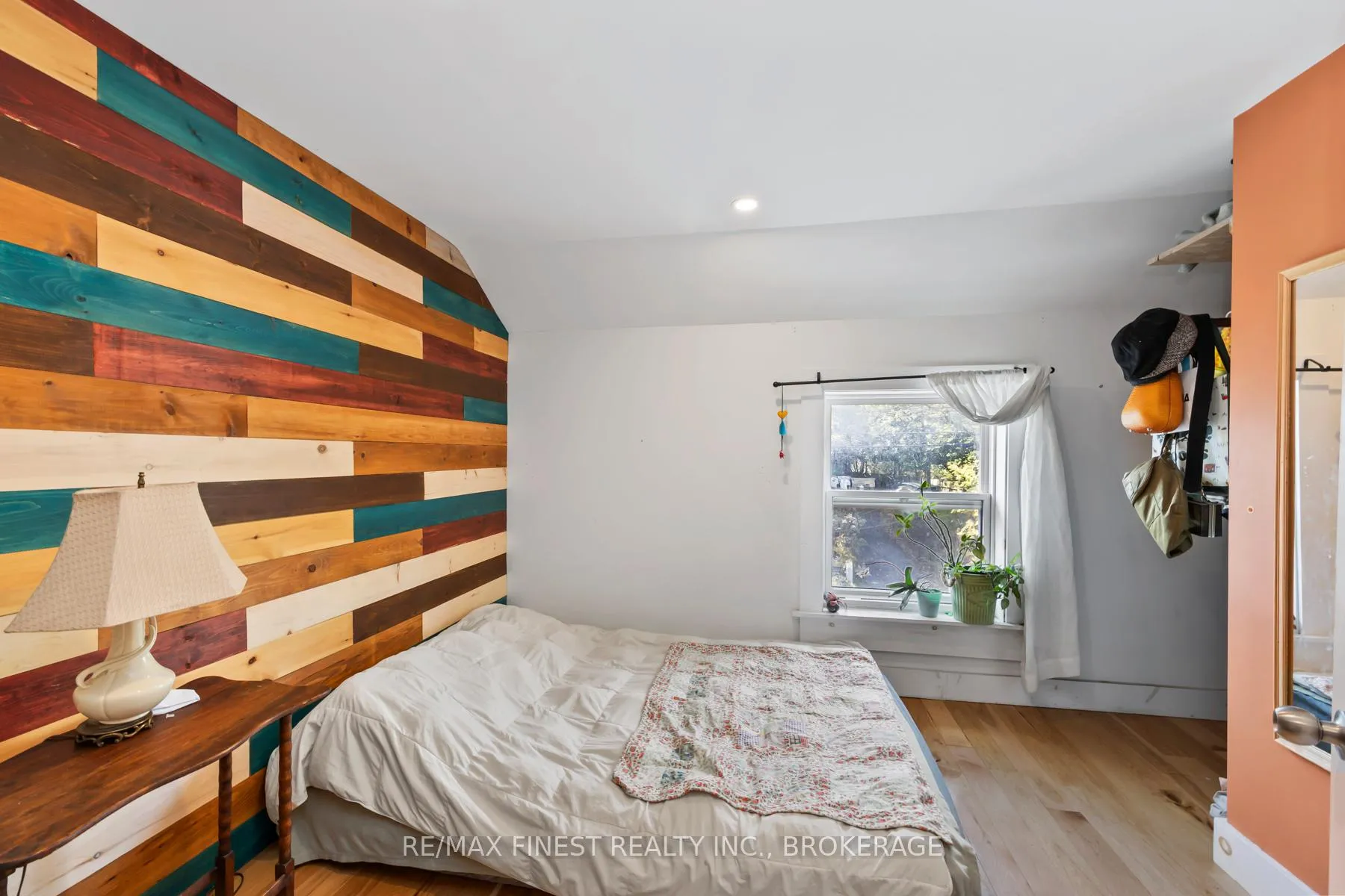 Photo 24 of 343 Sydenham Street, Kingston, East of Sir John A. Blvd — HOMEH