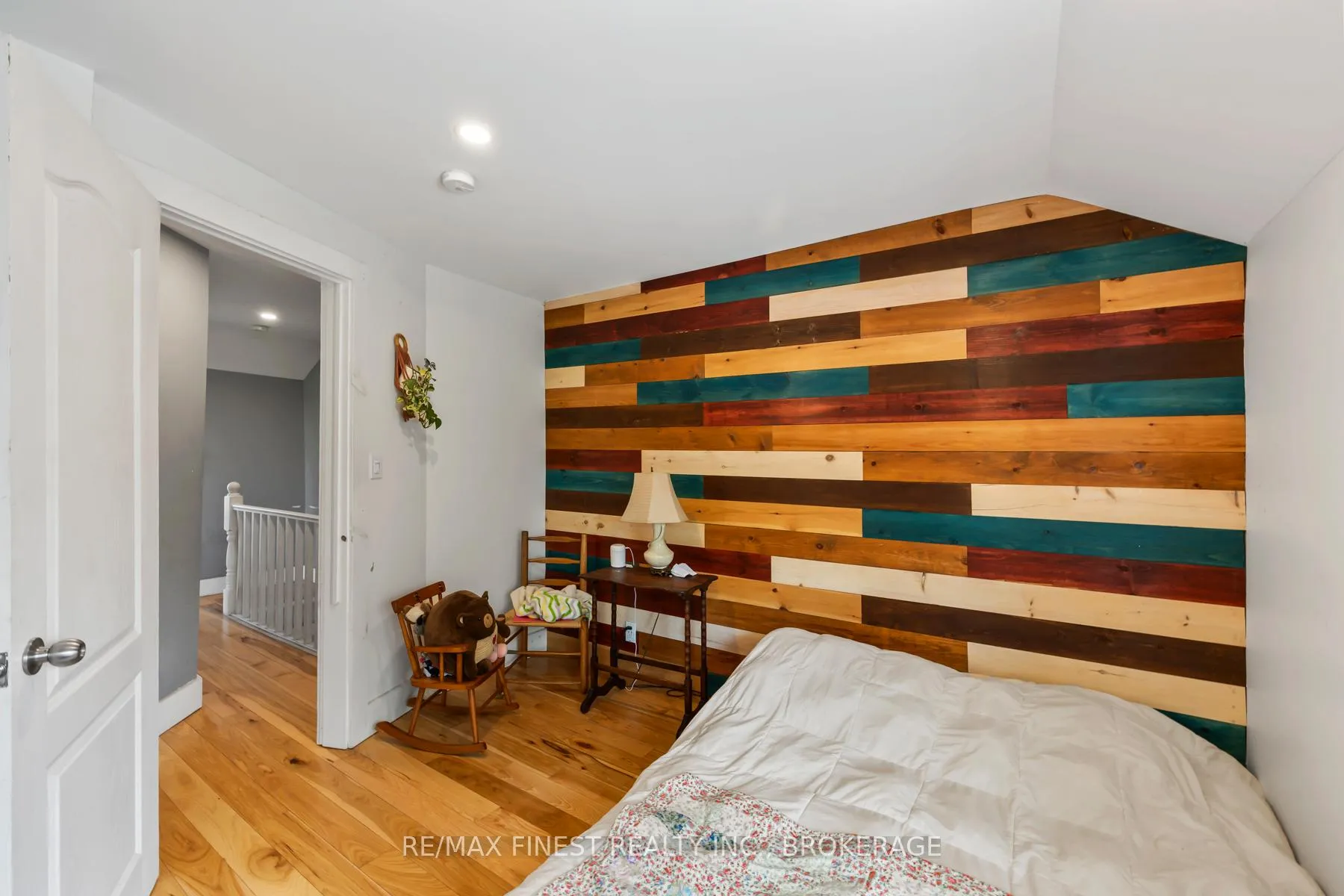 Photo 25 of 343 Sydenham Street, Kingston, East of Sir John A. Blvd — HOMEH