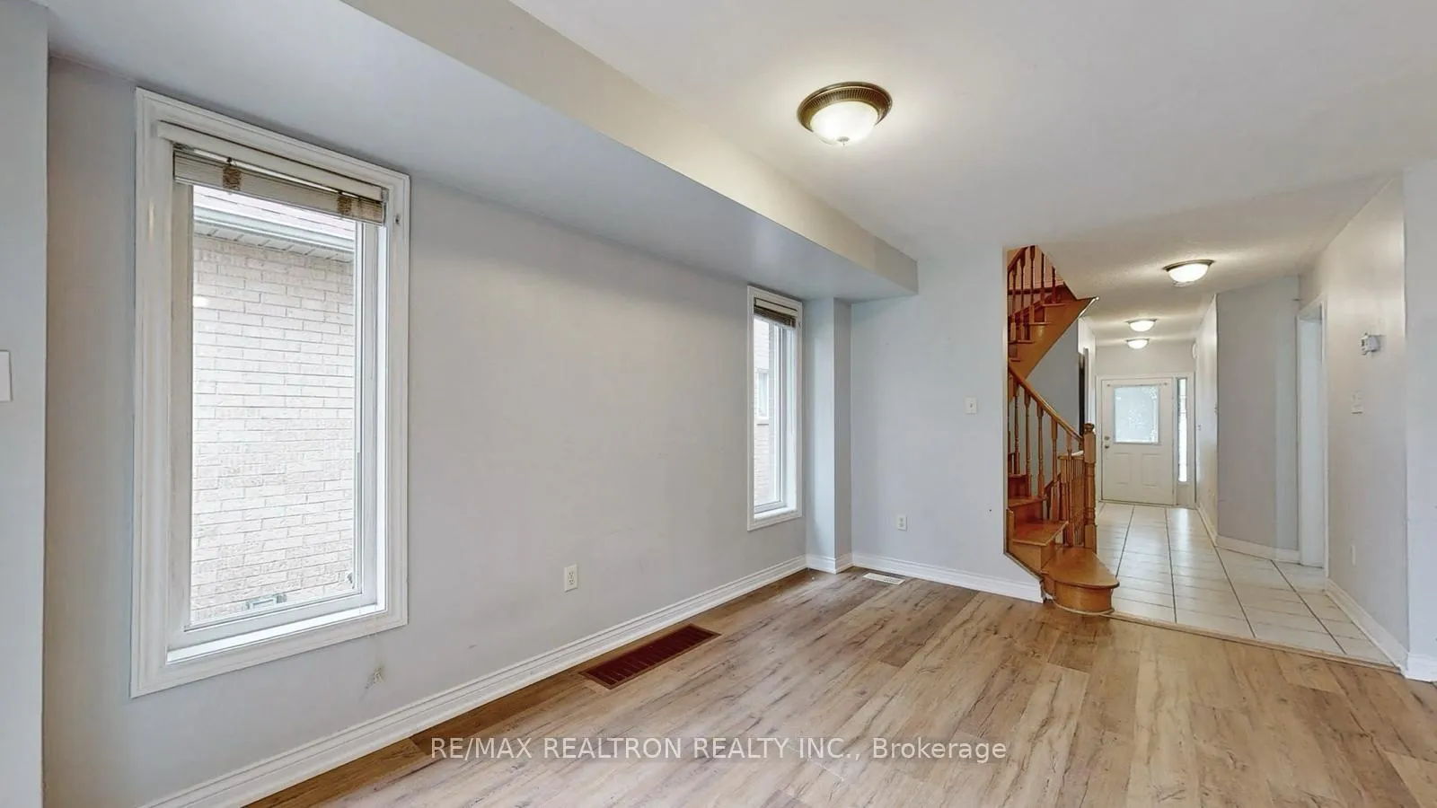 Photo 6 of 25 Boxhill Road, Markham, Milliken Mills East — HOMEH