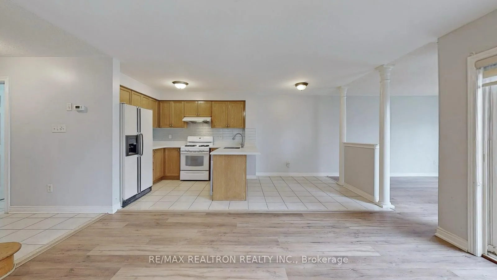 Photo 7 of 25 Boxhill Road, Markham, Milliken Mills East — HOMEH