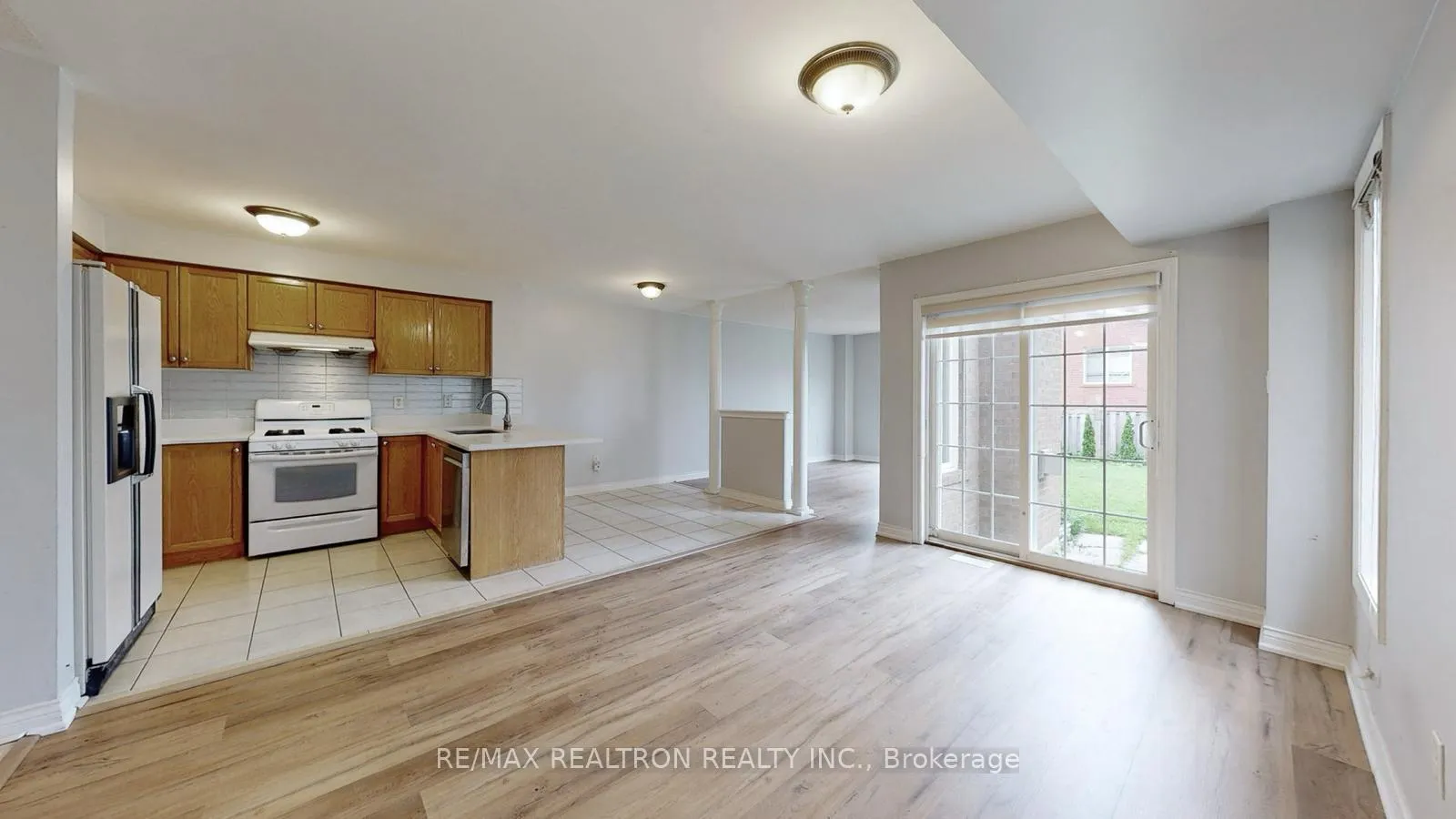 Photo 8 of 25 Boxhill Road, Markham, Milliken Mills East — HOMEH