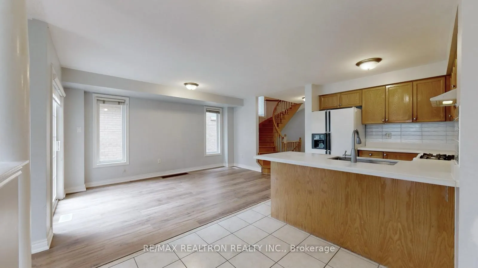 Photo 9 of 25 Boxhill Road, Markham, Milliken Mills East — HOMEH