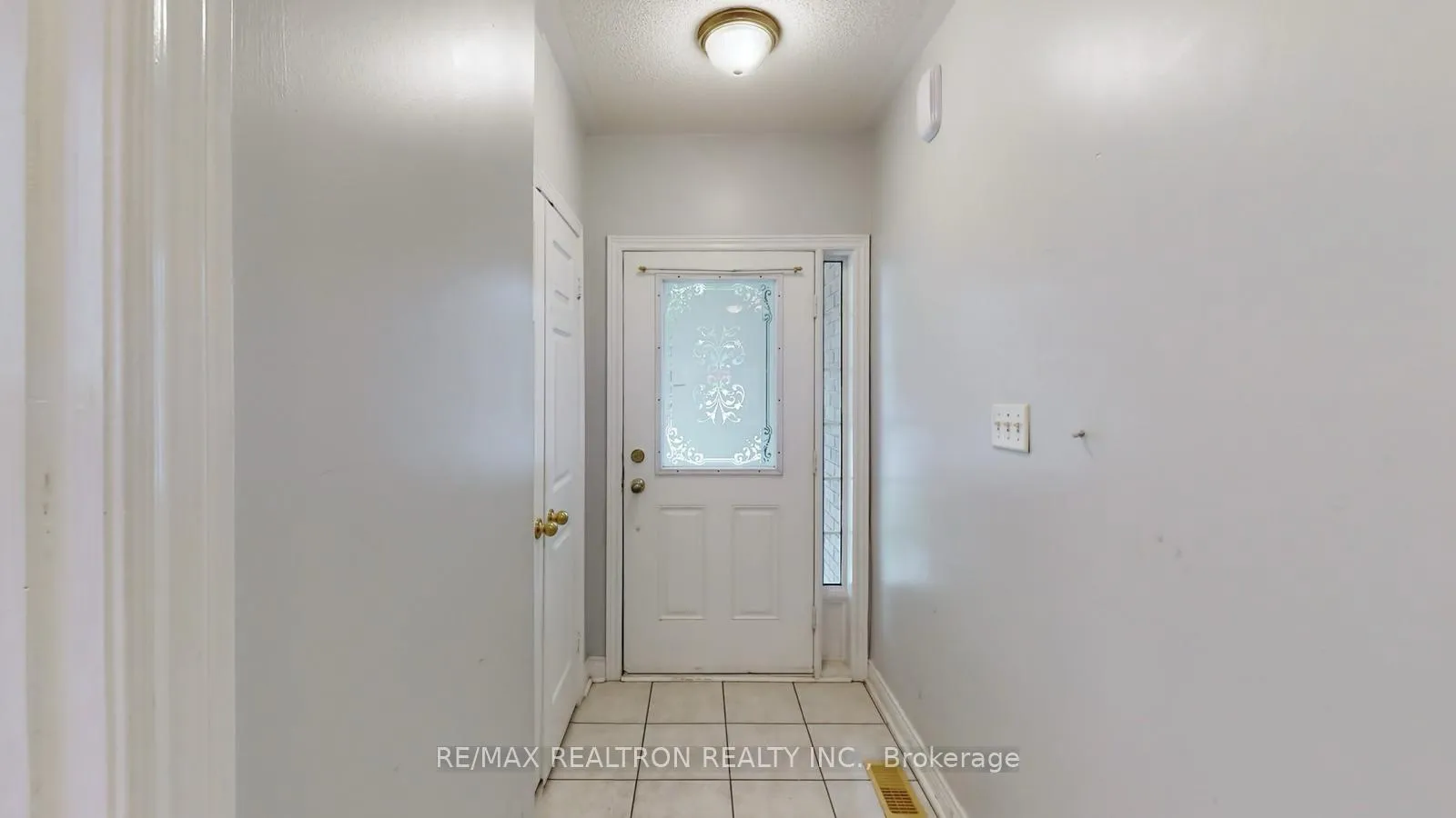 Photo 13 of 25 Boxhill Road, Markham, Milliken Mills East — HOMEH
