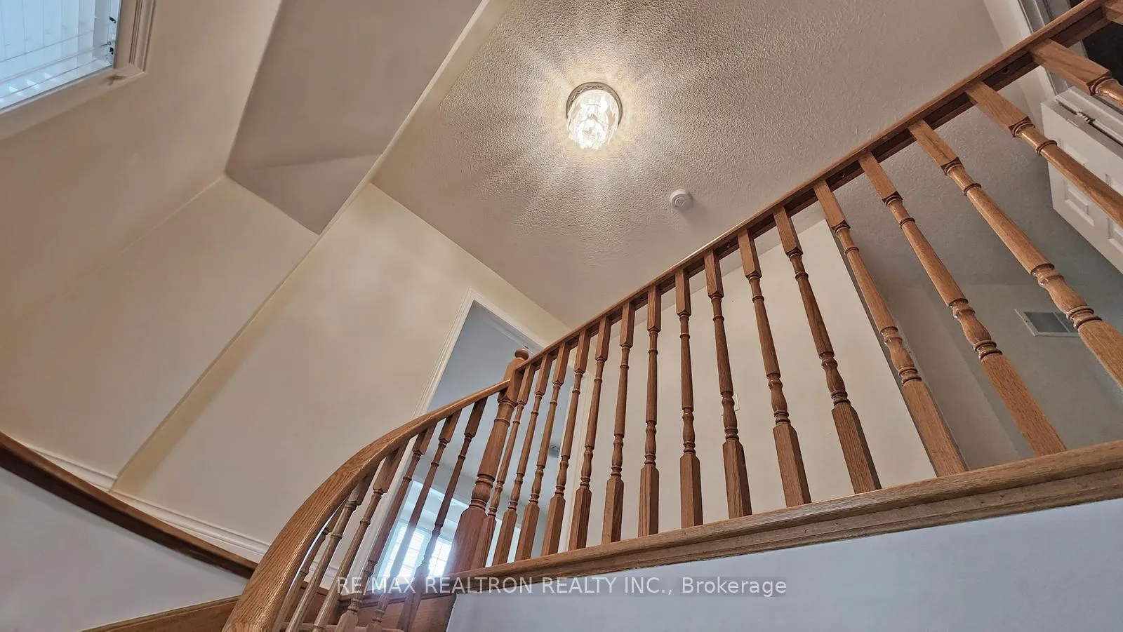 Photo 14 of 25 Boxhill Road, Markham, Milliken Mills East — HOMEH