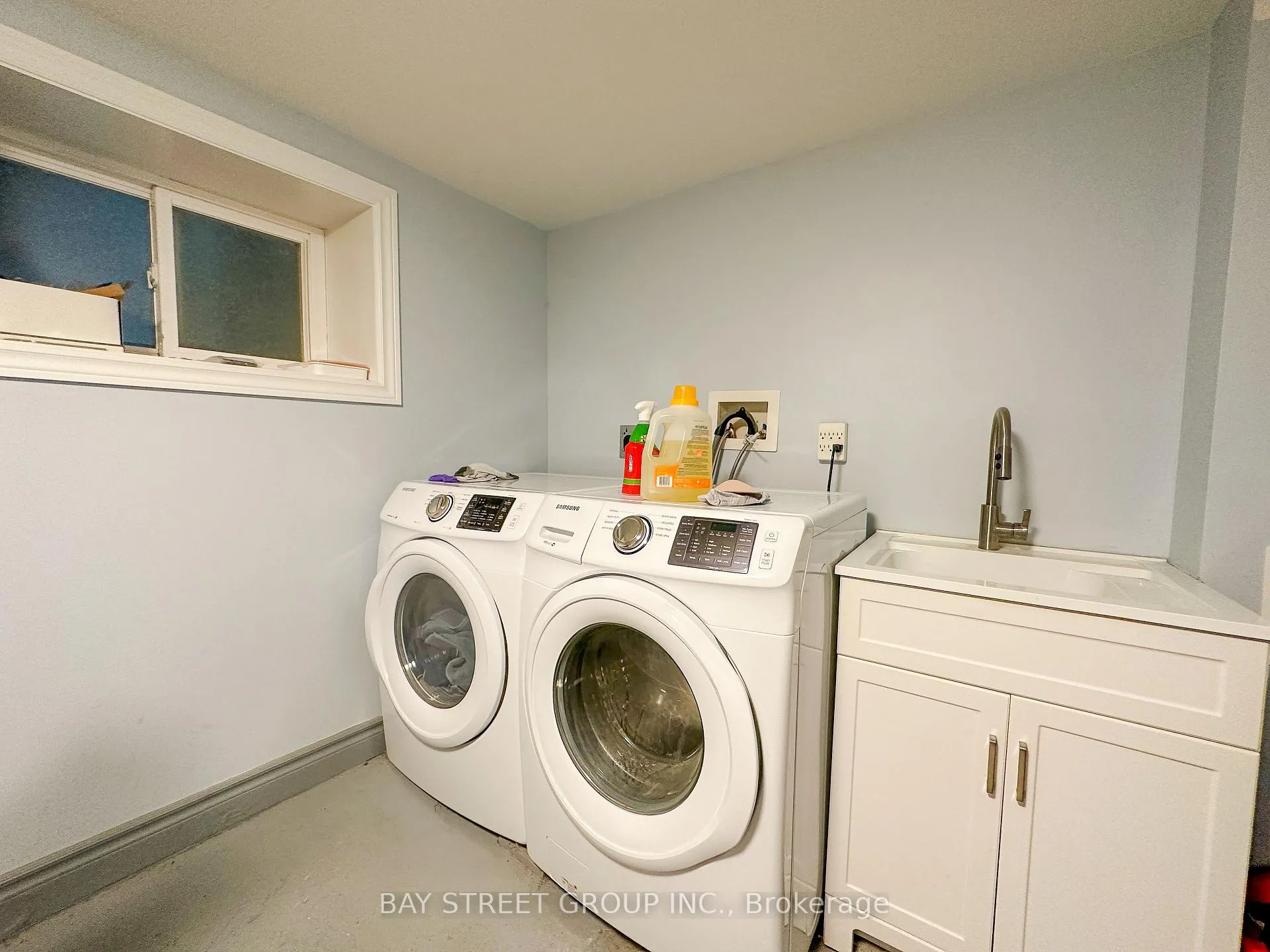 Photo 7 of Unit Main Fl, 36 Ashdale Avenue, Toronto, Greenwood-Coxwell — HOMEH