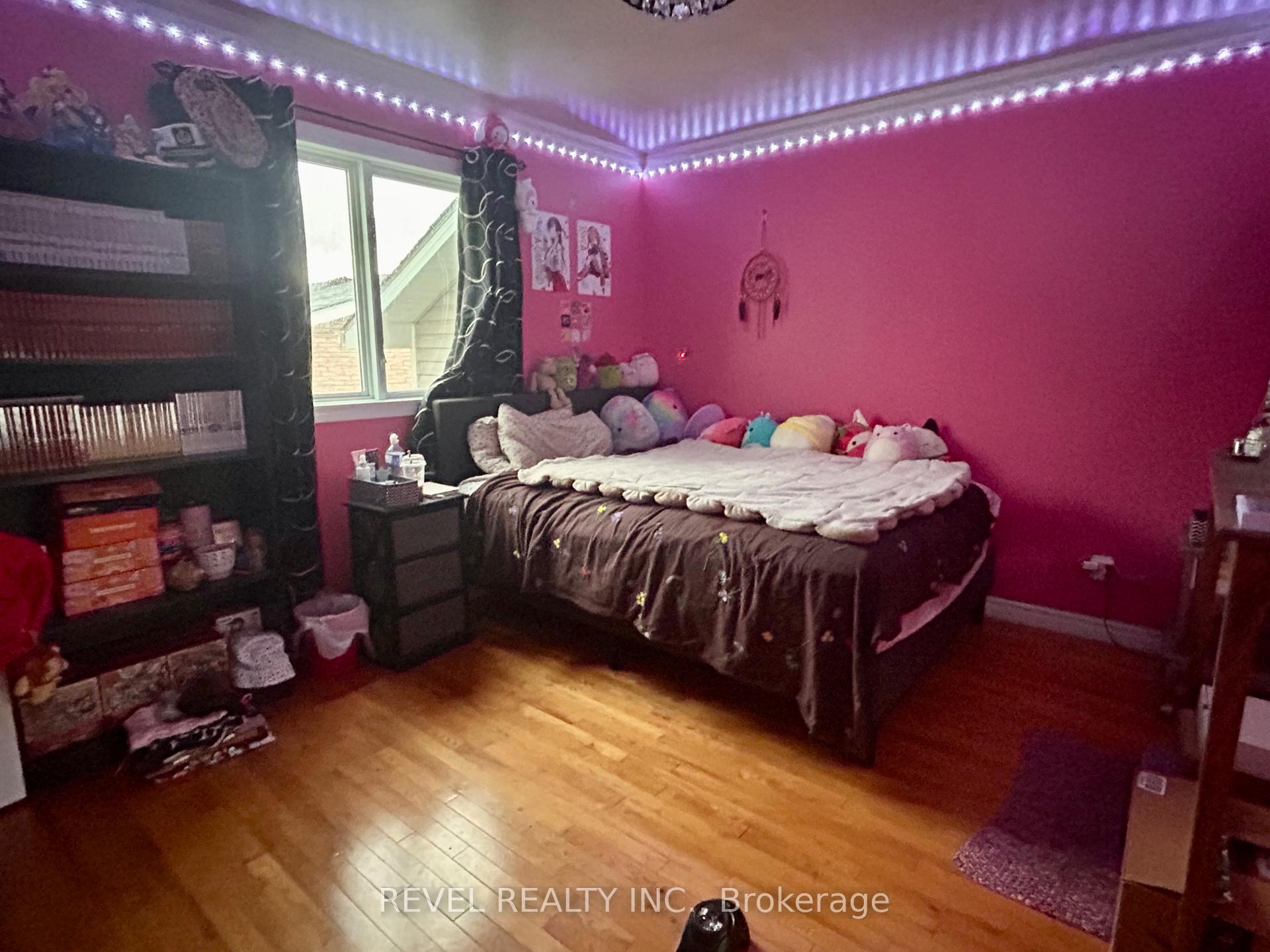 Photo 28 of 354 Seventeenth Avenue, Cochrane — HOMEH