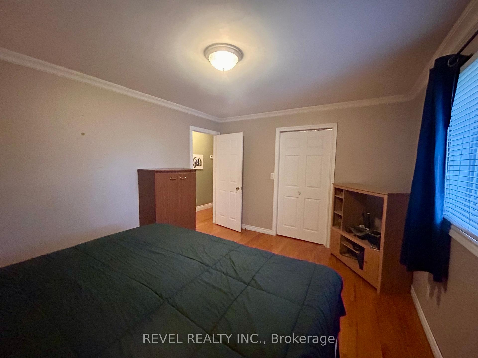Photo 5 of 354 Seventeenth Avenue, Cochrane — HOMEH