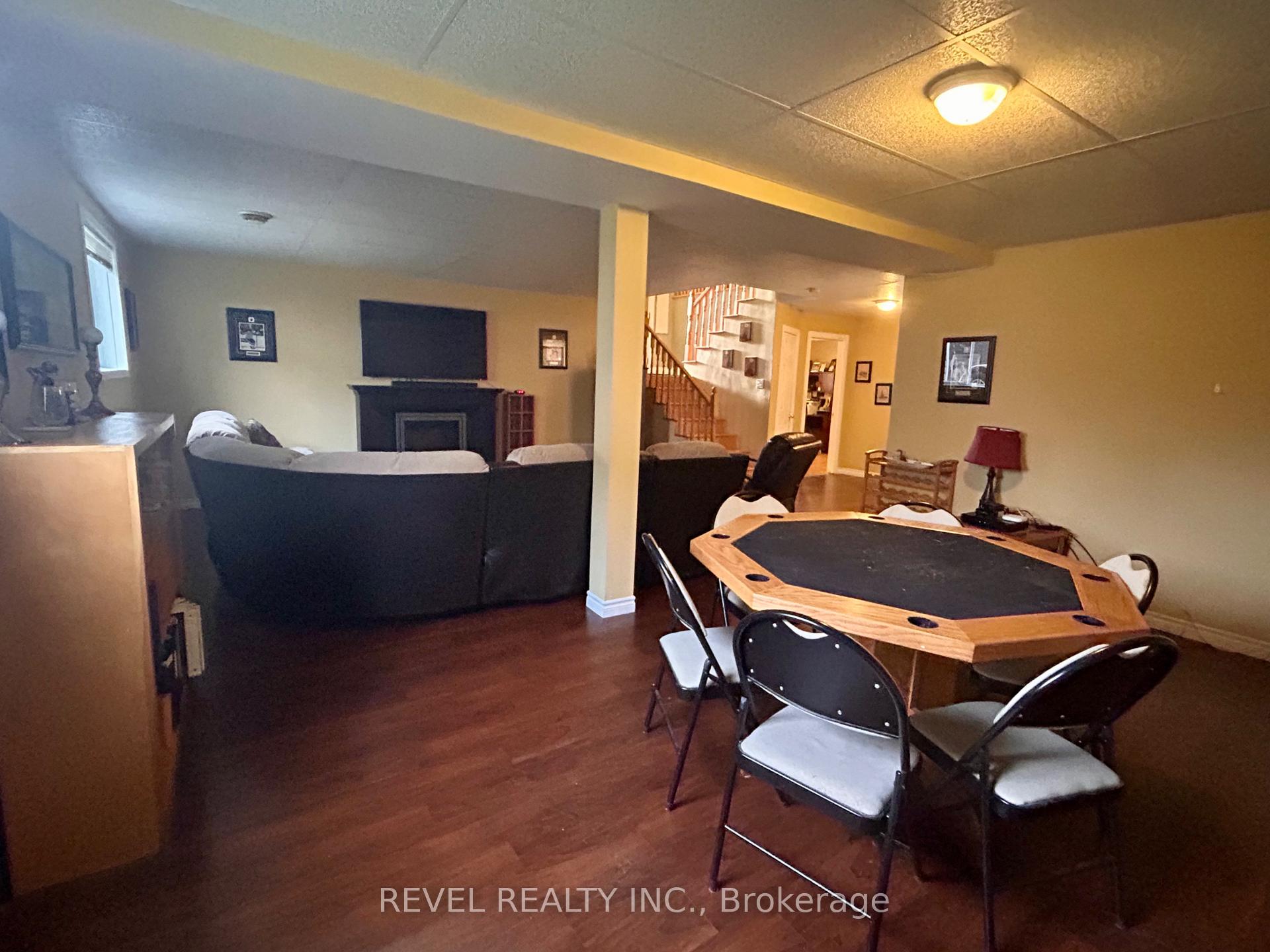 Photo 29 of 354 Seventeenth Avenue, Cochrane — HOMEH