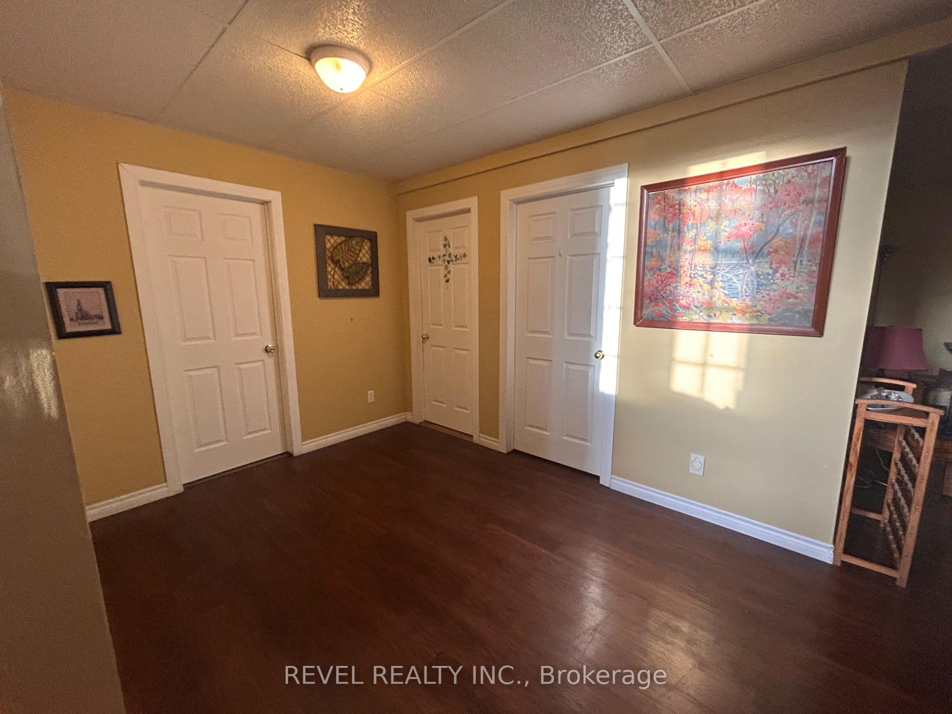 Photo 32 of 354 Seventeenth Avenue, Cochrane — HOMEH