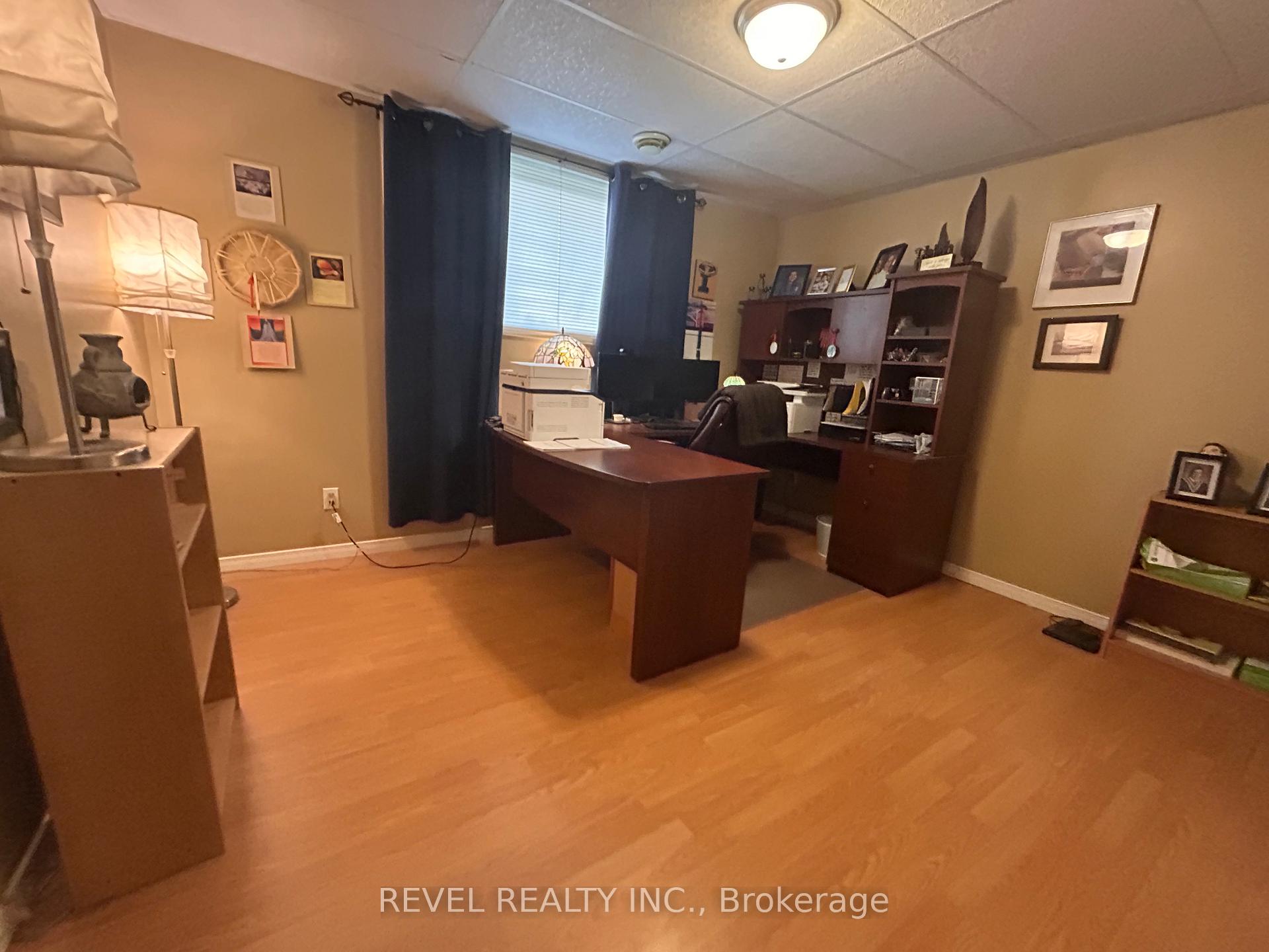 Photo 26 of 354 Seventeenth Avenue, Cochrane — HOMEH