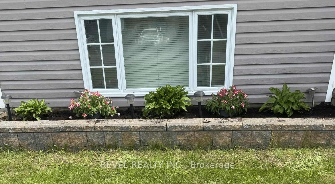 Photo 43 of 354 Seventeenth Avenue, Cochrane — HOMEH