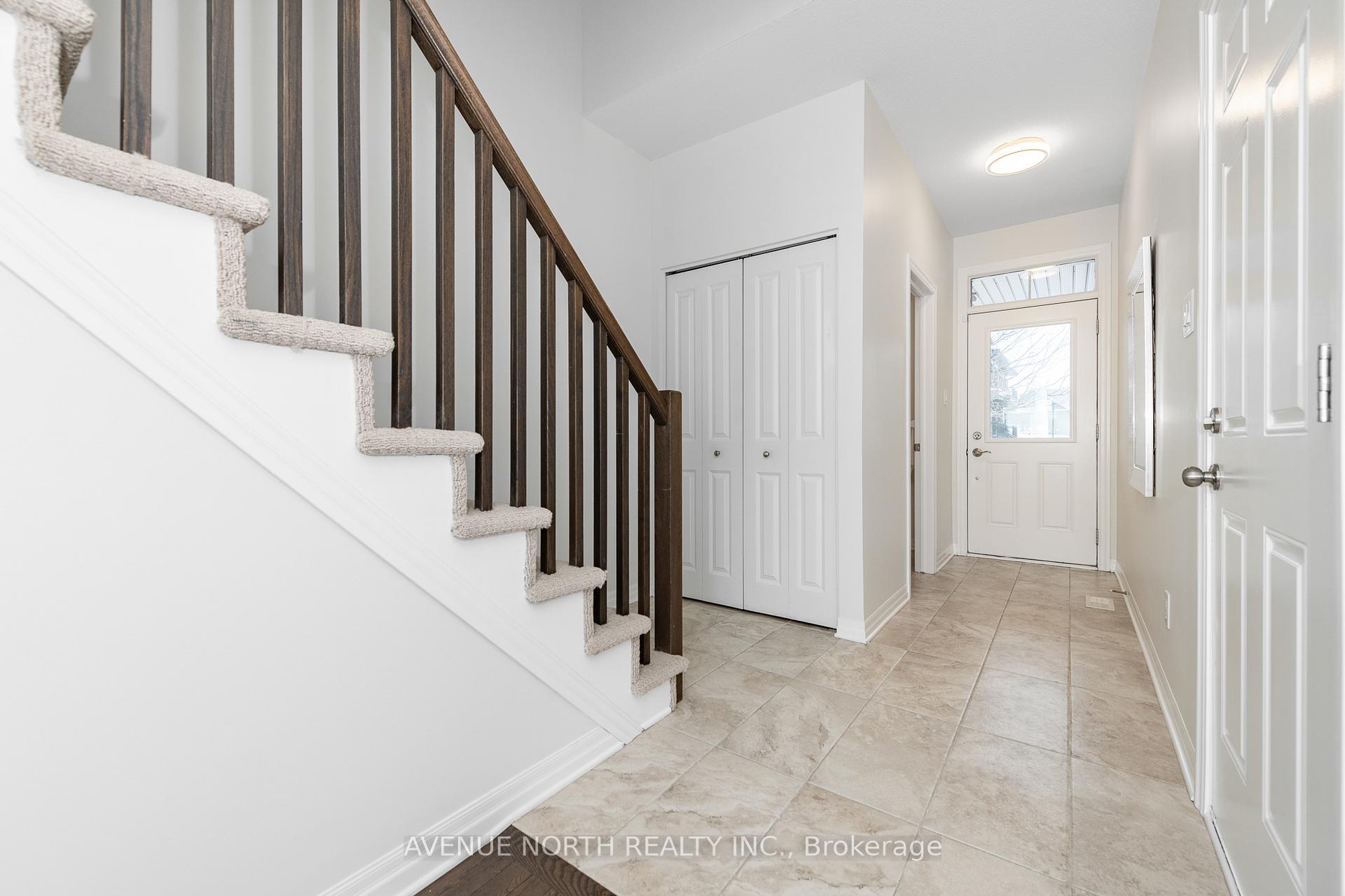 Photo 4 of 130 Fairweather Street, Ottawa, Leitrim — HOMEH