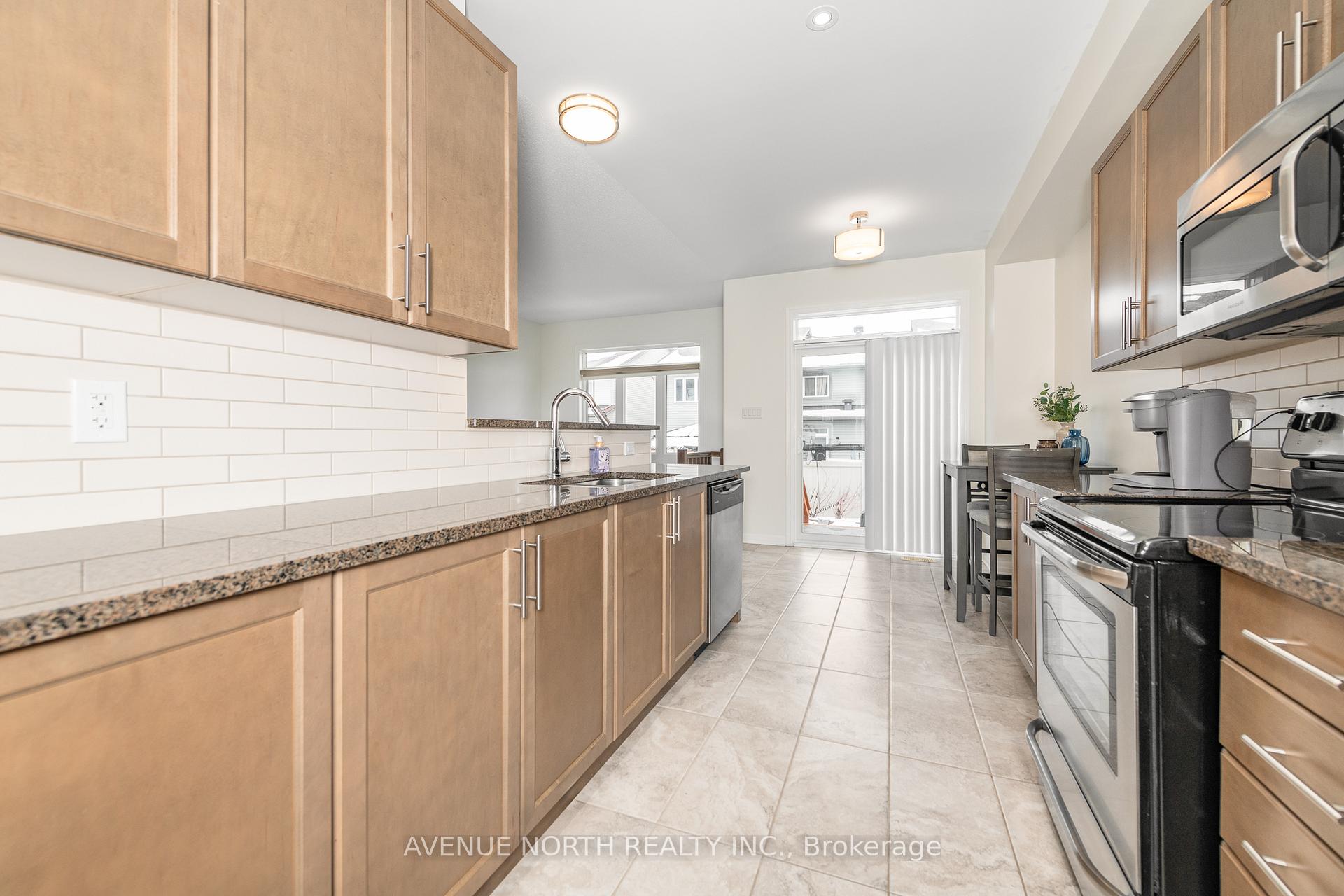 Photo 18 of 130 Fairweather Street, Ottawa, Leitrim — HOMEH