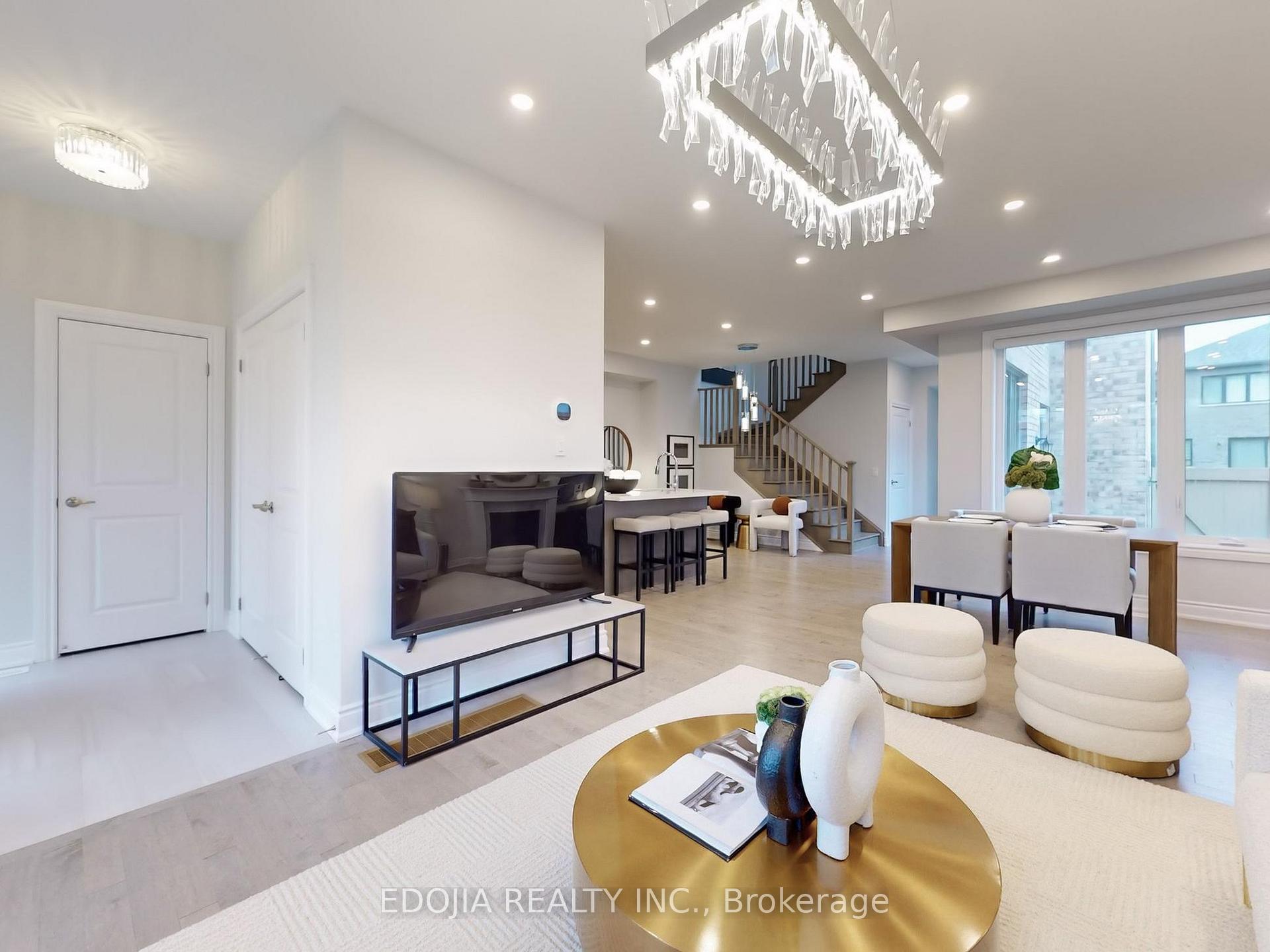 Photo 8 of 10 Pevensey Lane, Markham, Angus Glen — HOMEH