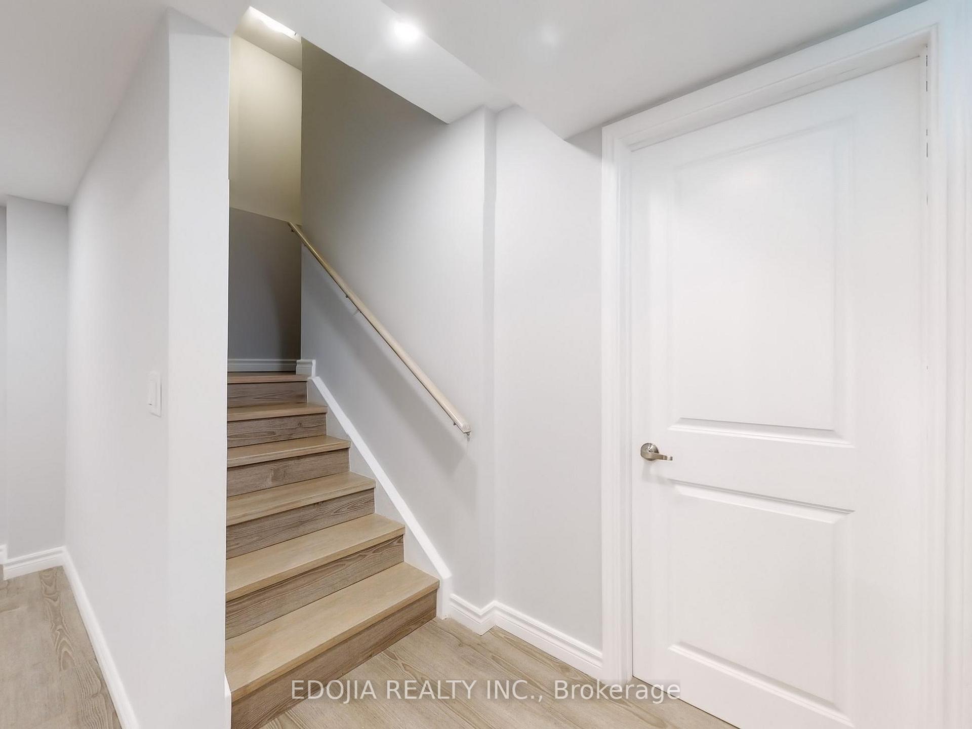 Photo 21 of 10 Pevensey Lane, Markham, Angus Glen — HOMEH