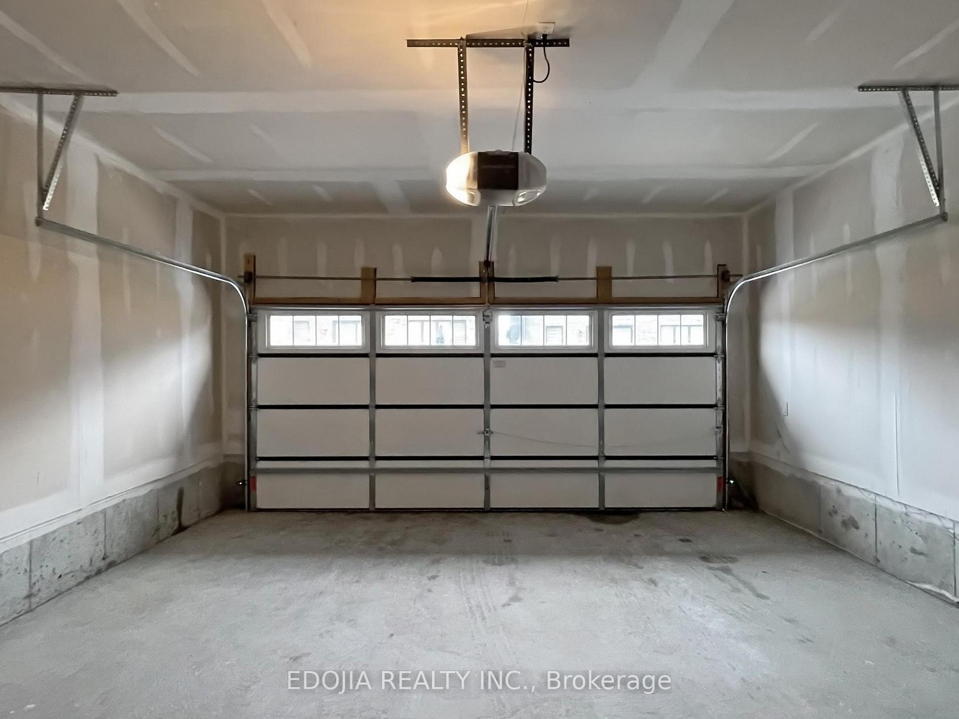 Photo 41 of 10 Pevensey Lane, Markham, Angus Glen — HOMEH