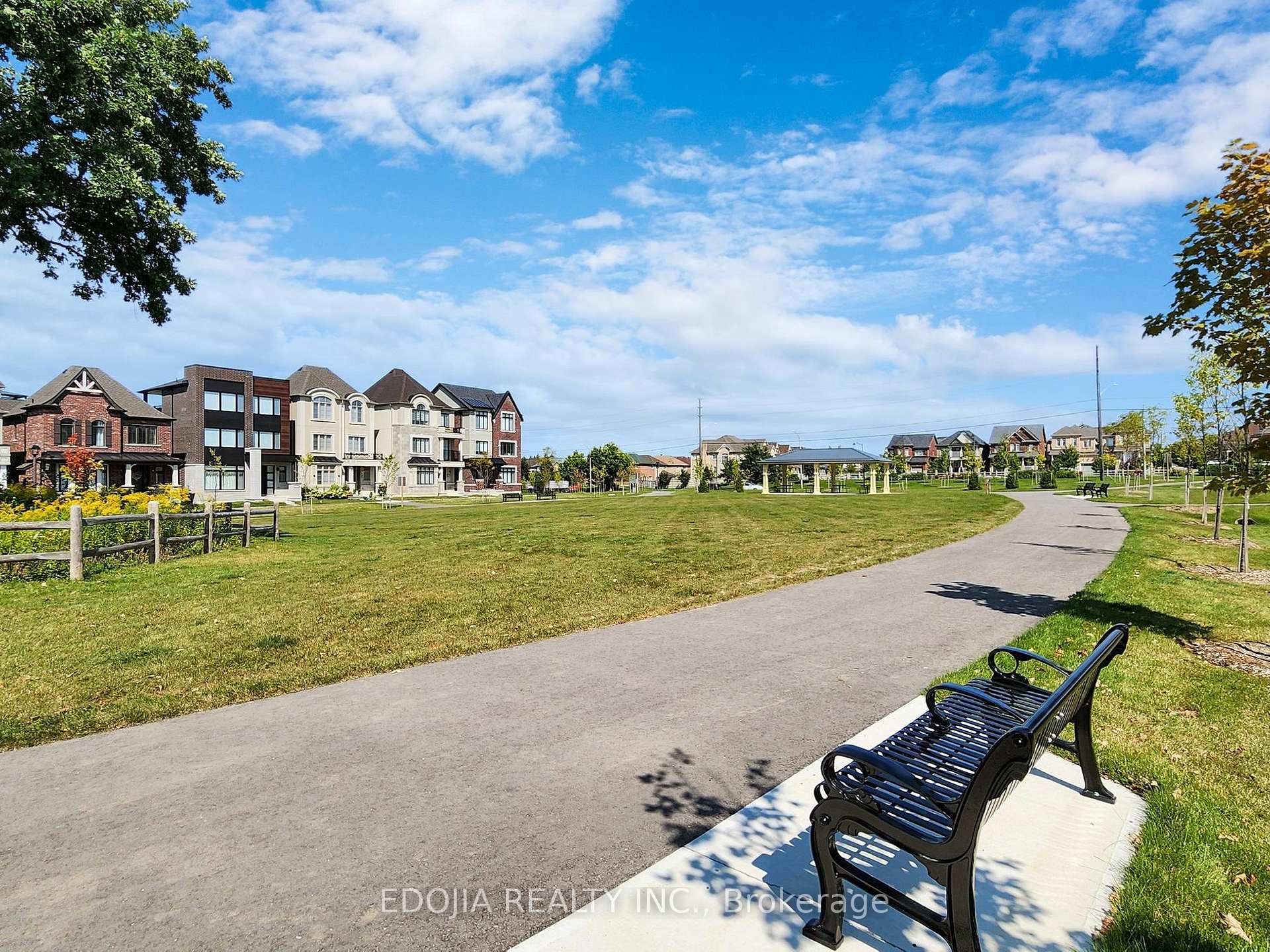 Photo 43 of 10 Pevensey Lane, Markham, Angus Glen — HOMEH