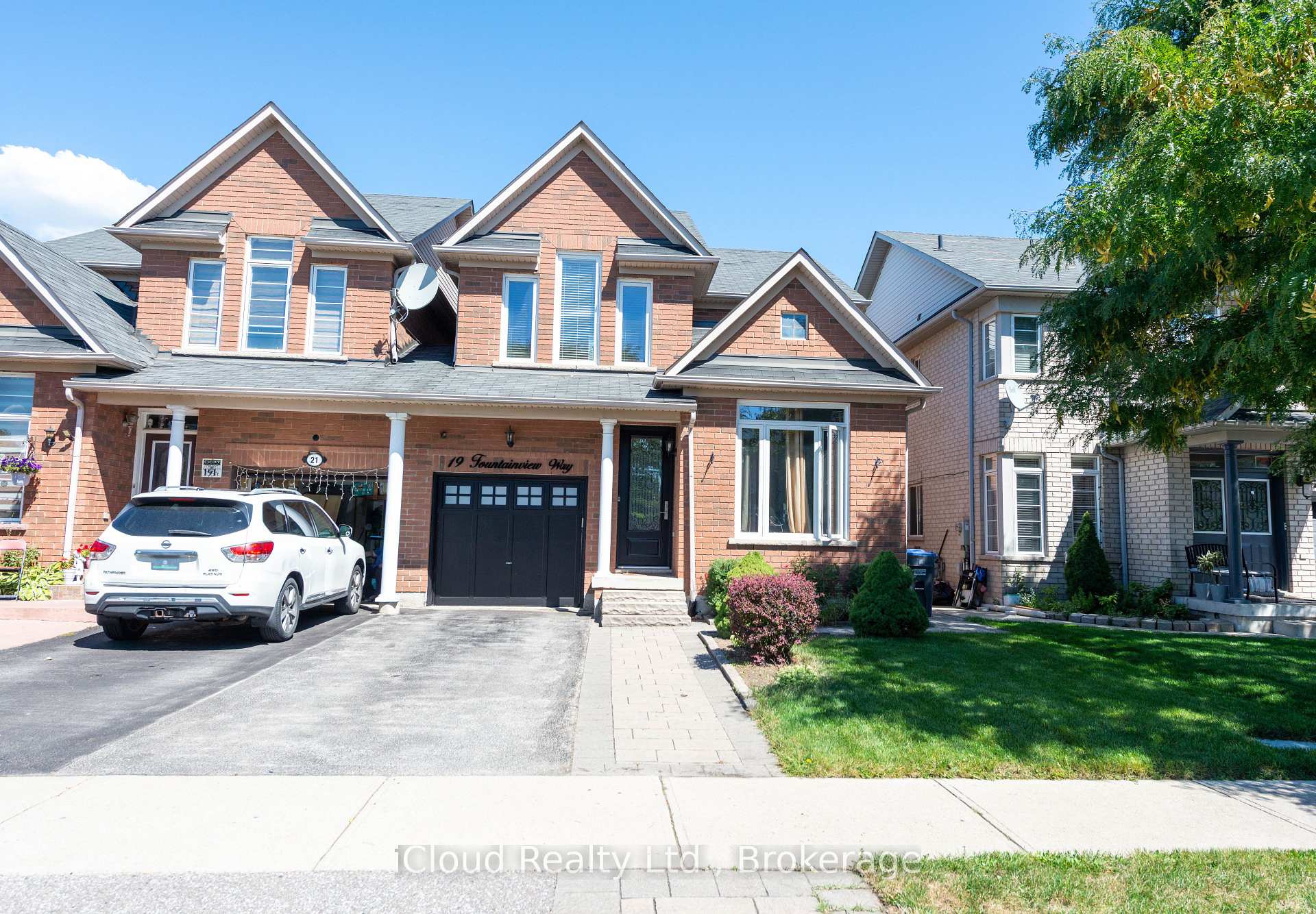 Front of 19 Fountainview Way