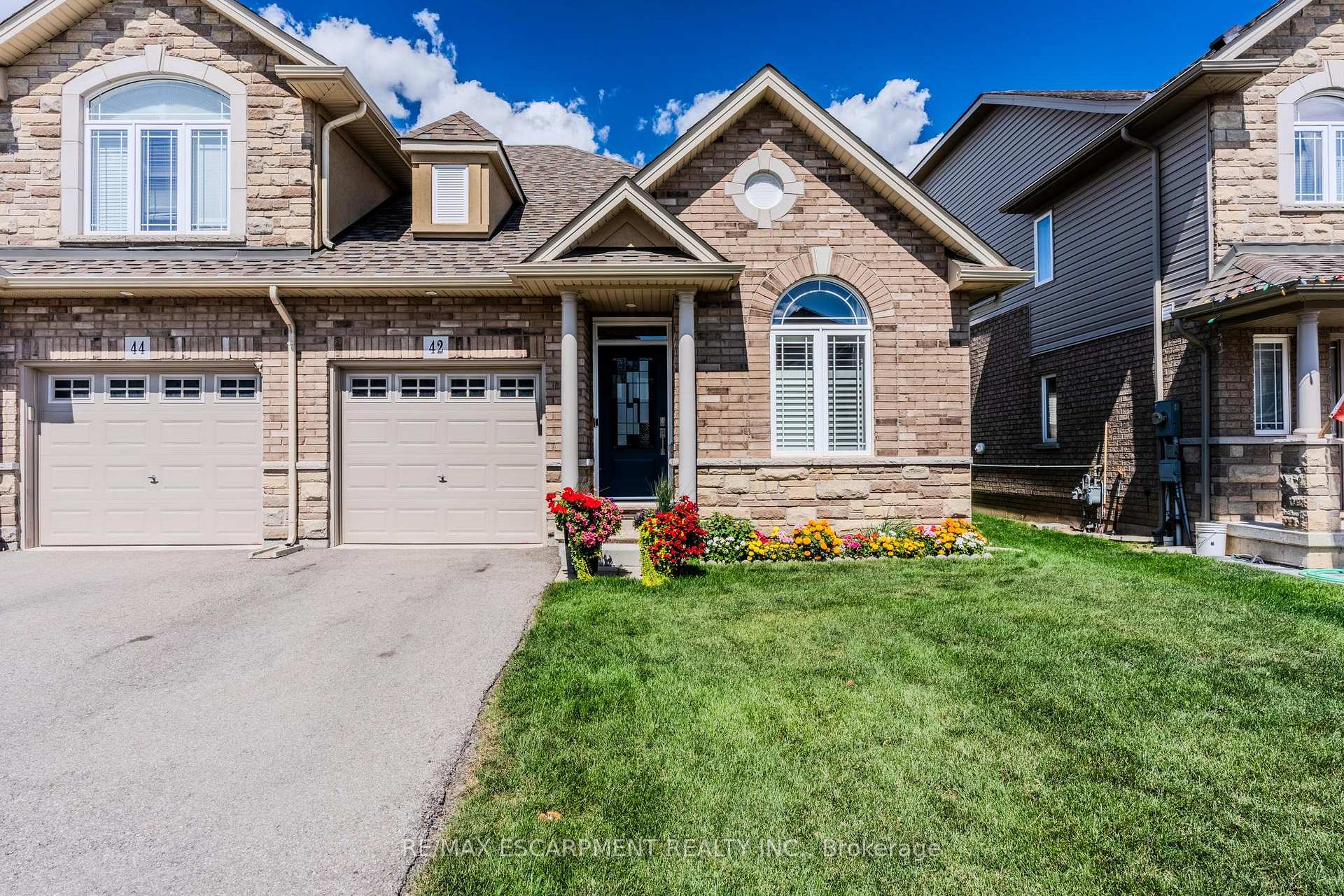 Front of 42 Cittadella Boulevard