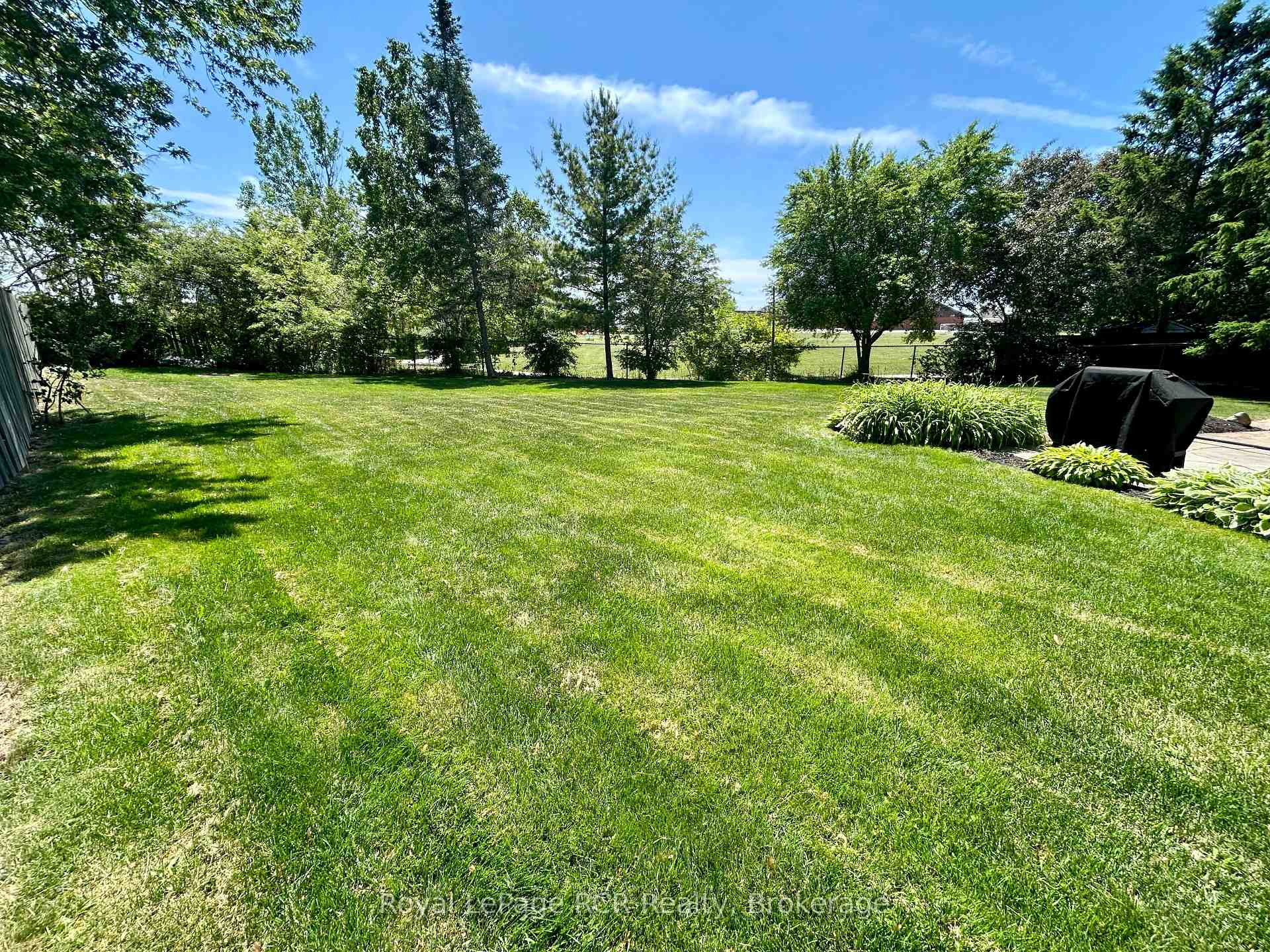 Photo 4 of 754 Andrew Malcolm Drive, Kincardine — HOMEH