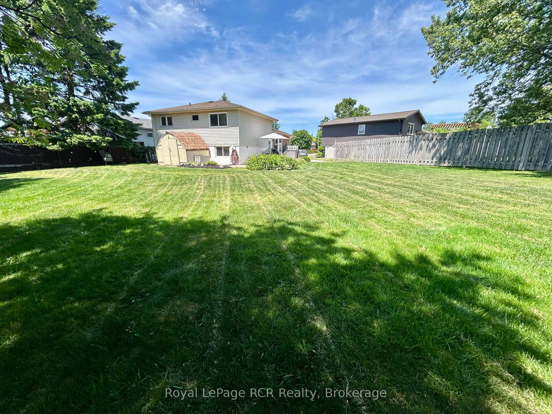 Photo 5 of 754 Andrew Malcolm Drive, Kincardine — HOMEH