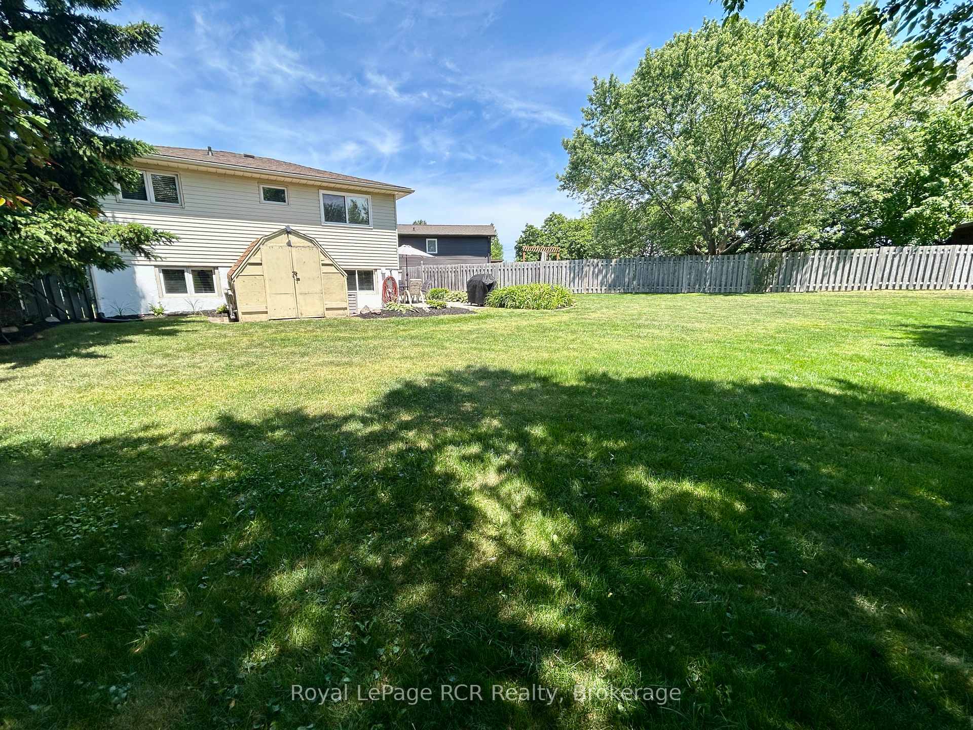 Photo 30 of 754 Andrew Malcolm Drive, Kincardine — HOMEH