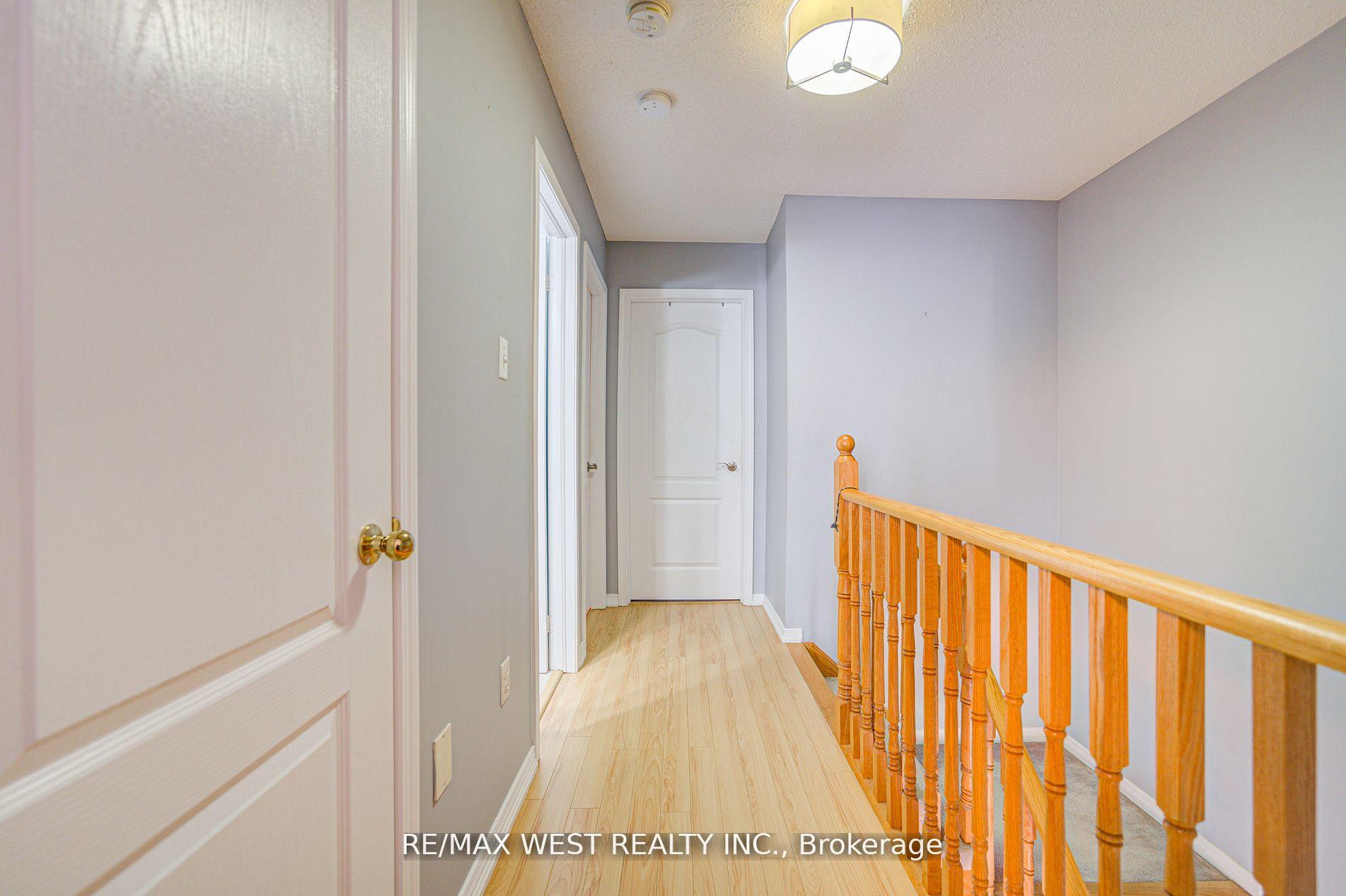 Photo 19 of 14 Lancaster Court, Barrie, Innis-Shore — HOMEH