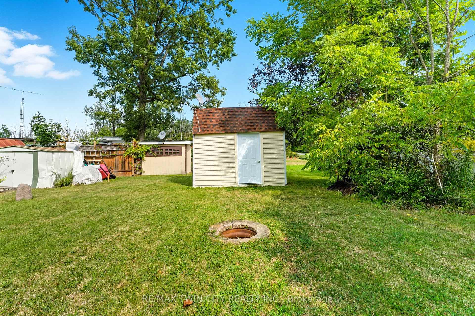Photo 12 of Unit 7 Sunvalley, 1429 Sheffield Road, Hamilton, Rural Flamborough — HOMEH
