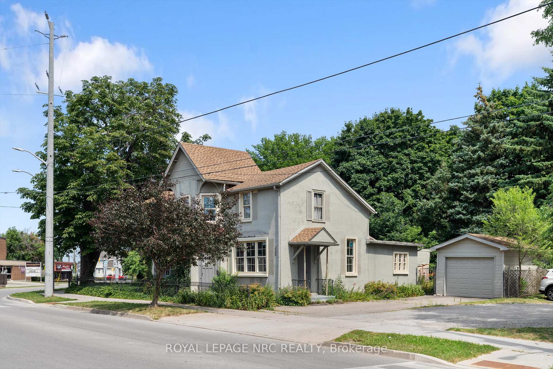 Photo 6 of 228 King Street, St. Catharines, Downtown — HOMEH